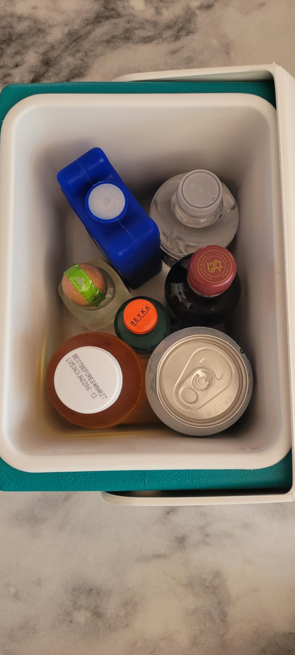 Igloo Classic Playmate Coolers, Insulated Hard Shell Cooler Chest customer photo 1