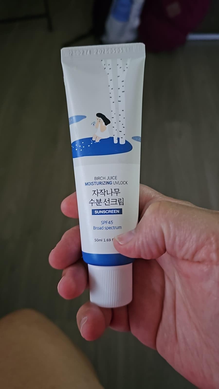 Round Lab Birch Juice Moisturizing UV LOCK SPF 45, 1.69 Fl Oz, Hydrating Lotion-like Lightweight Glow Sunscreen for Sensitive Skin, No White Cast, Fragrance-Free, Korean Sunscreen customer photo 1