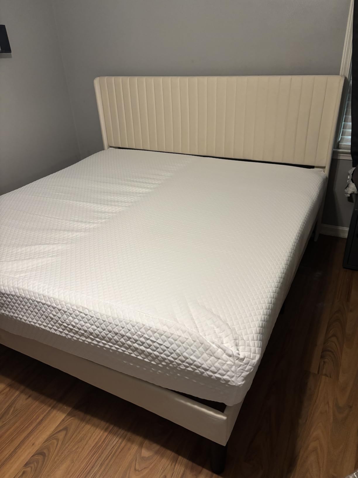 EGOHOME 8 Inch Twin Mattress, Memory Foam Mattress with Cooling Green Tea Gel, Relieve Pressure with Medium Firm Support, CertiPUR-US Certified, 75''L x 38''W, White customer photo 1