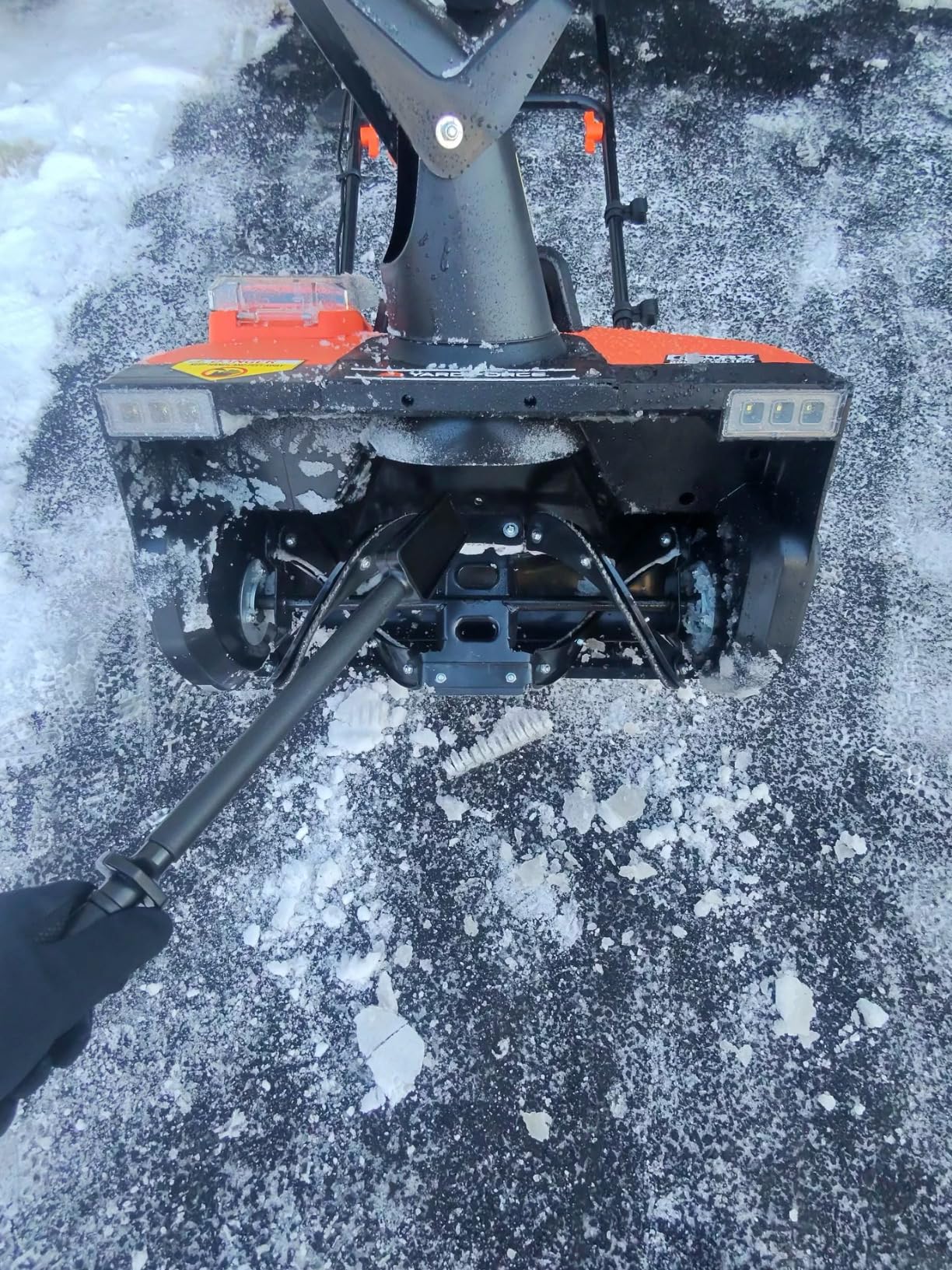 Yard Force YF60vRX22-ST 60V 22-Inch Cordless Snow Blower, Powerful 4.0 Ah Lithium-Ion Battery, 10-Inch Snow Depth, 180° Chute, Self-Propelled with LED Light customer photo 1