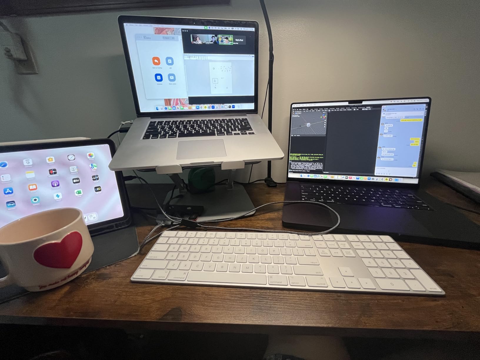 2024 MacBook Pro Laptop with M4 Pro, 14-core CPU, 20-core GPU: Built for Apple Intelligence, 16.2-inch Liquid Retina XDR Display, 24GB Unified Memory, 512GB SSD Storage; Silver customer photo 1