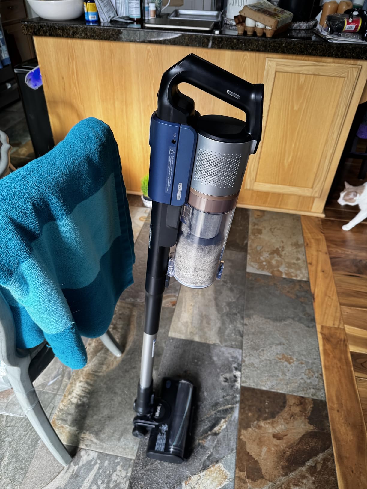 LEVOIT Cordless Vacuum Cleaner with HEPA Filter, Stick Vac with Tangle-Resistant Design, Up to 60 Mins, Powerful Suction, Lightweight, Mini Motorized Brush, for Carpet, Hard Floor, Pet Hair, LVAC-300 customer photo 1