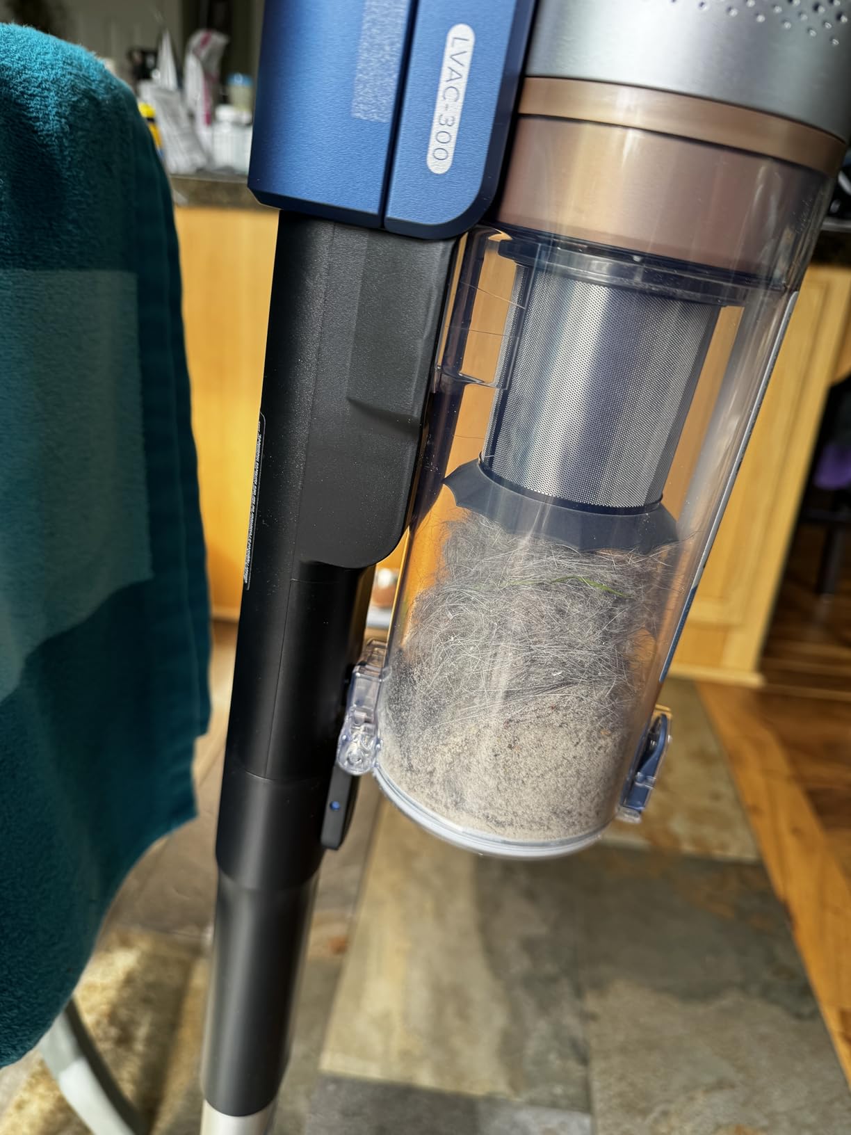 LEVOIT Cordless Vacuum Cleaner with HEPA Filter, Stick Vac with Tangle-Resistant Design, Up to 60 Mins, Powerful Suction, Lightweight, Mini Motorized Brush, for Carpet, Hard Floor, Pet Hair, LVAC-300 customer photo 2
