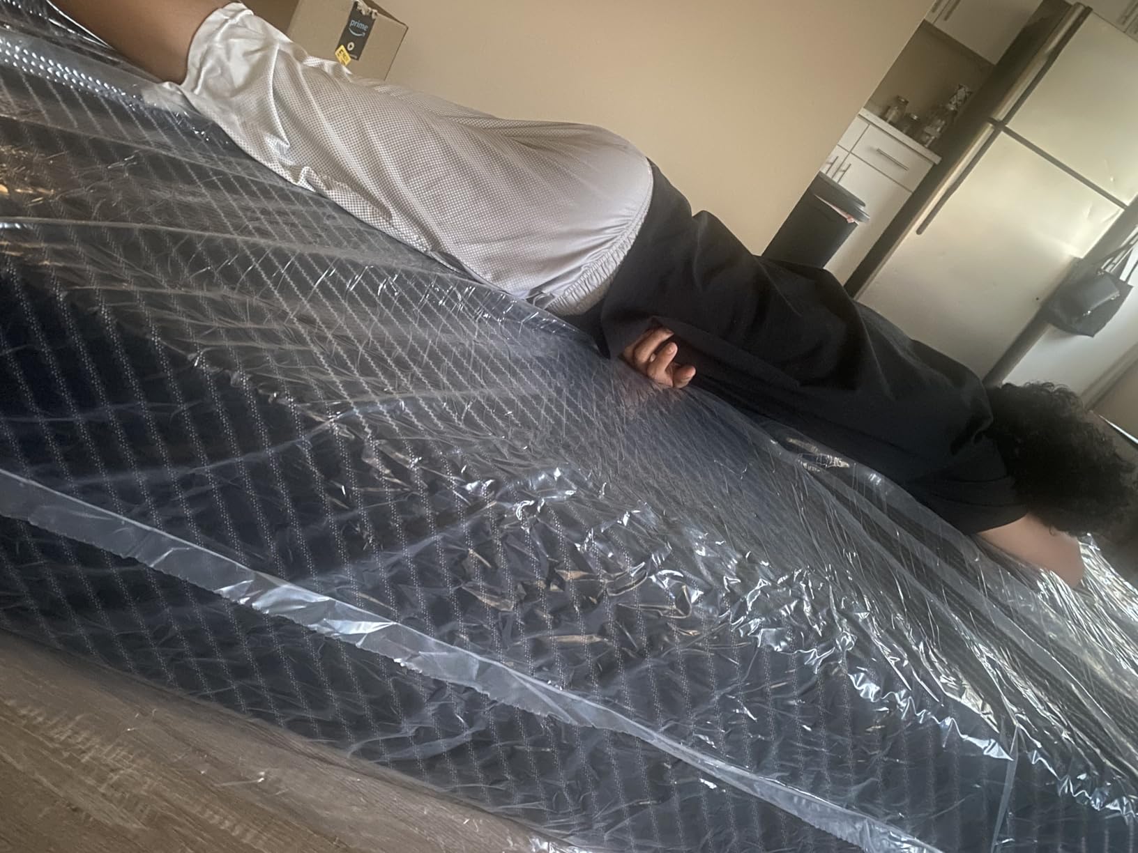 6V-Sermmoo Queen Mattress, 12 Inch Gel Memory Foam and Innerspring Hybrid Mattress in a Box with Individual Pocket Spring for Motion Isolation & Silent Sleep, CertiPUR-US customer photo 1