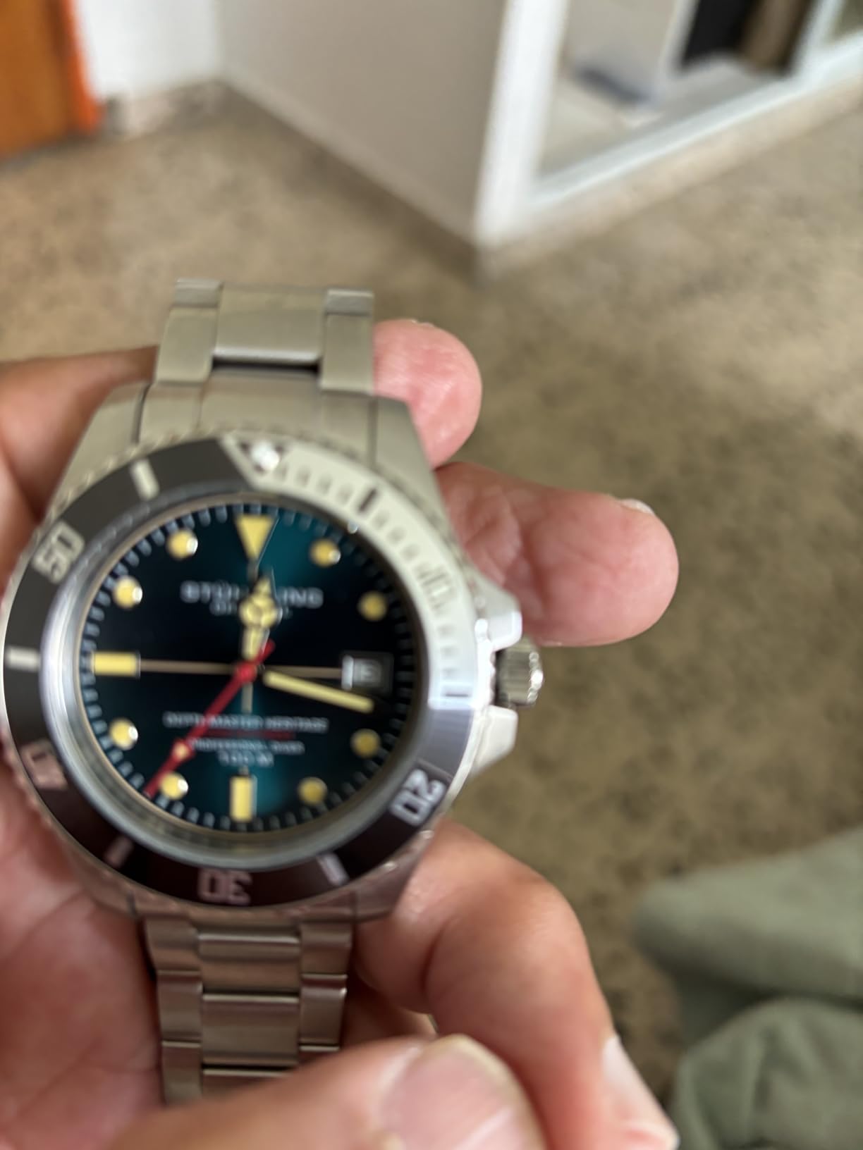 Stuhrling Depthmaster Heritage Diver Swiss Quartz Watch, 42mm, Stainless Steel, 100M Water Resistant customer photo 1