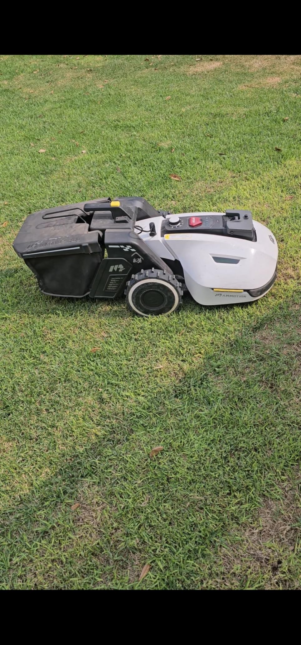 Mammotion YUKA mini 2 1000H Robotic Lawn Mower, for 0.25 Acre, 360 LiDAR + AI Vision, 45% Slope, DropMow, Smart Battery Management customer photo 2