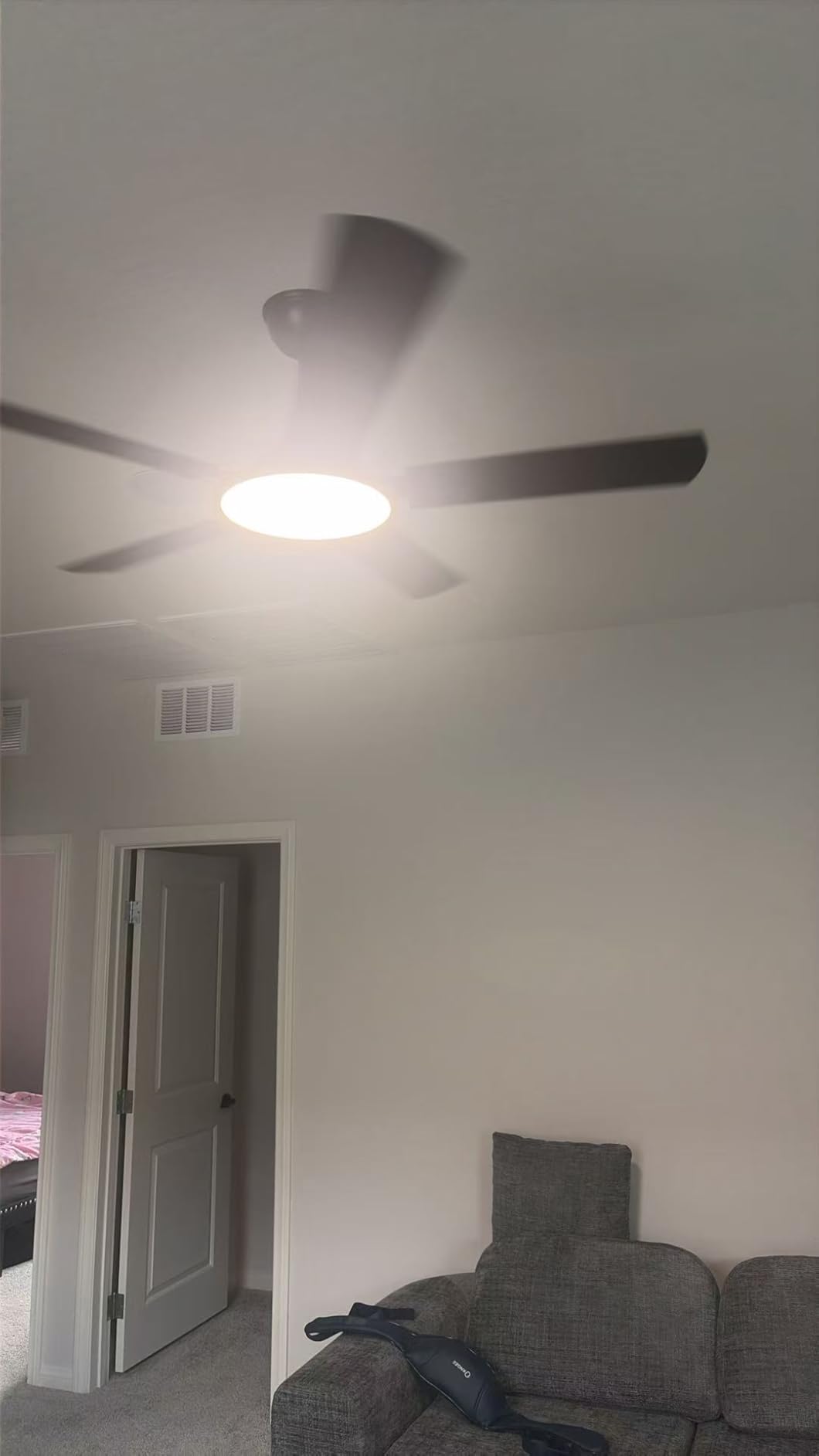 OJX Ceiling Fans with Lights, 52 inch Ceiling fan with Light and Remote/APP Control, 3CCT, Quiet DC Reversible, Dimmable, Modern Ceiling Fan for Bedroom, Living Room, Kitchen, Indoor/Outdoor Use customer photo 1
