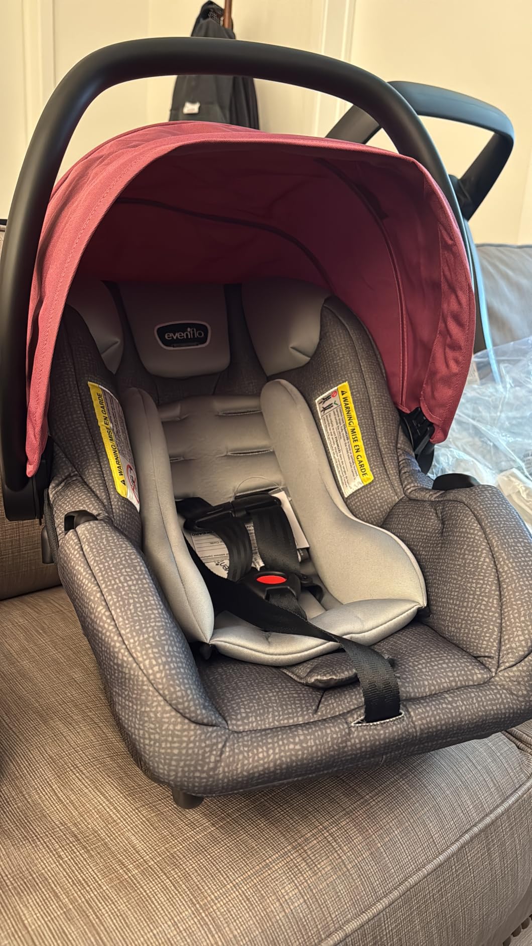 Evenflo Pivot Modular Travel System with LiteMax Preemie and Infant Car Seat (Casual Gray) customer photo 2