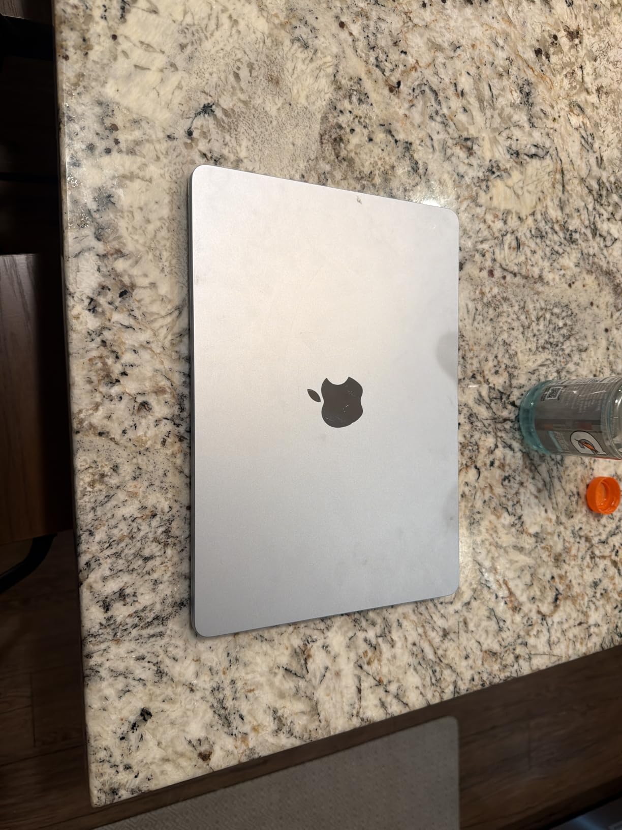 Apple 2025 MacBook Air 13-inch Laptop with M4 chip, Built for Apple Intelligence, 13.6-inch Liquid Retina Display, 16GB Unified Memory, 256GB SSD Storage, 12MP Center Stage Camera, Touch ID; Midnight customer photo 2