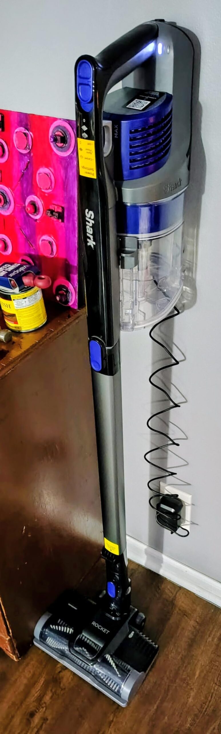 Shark PowerPro Plus Cordless Stick Vacuum, Lightweight, Rechargeable, FloorDetect Technology, HEPA Filter, Up to 50-Minute Runtime, Powerful Pet Hair Pickup, Carpets & Hard Floors, Pure Water, IZ377H customer photo 1
