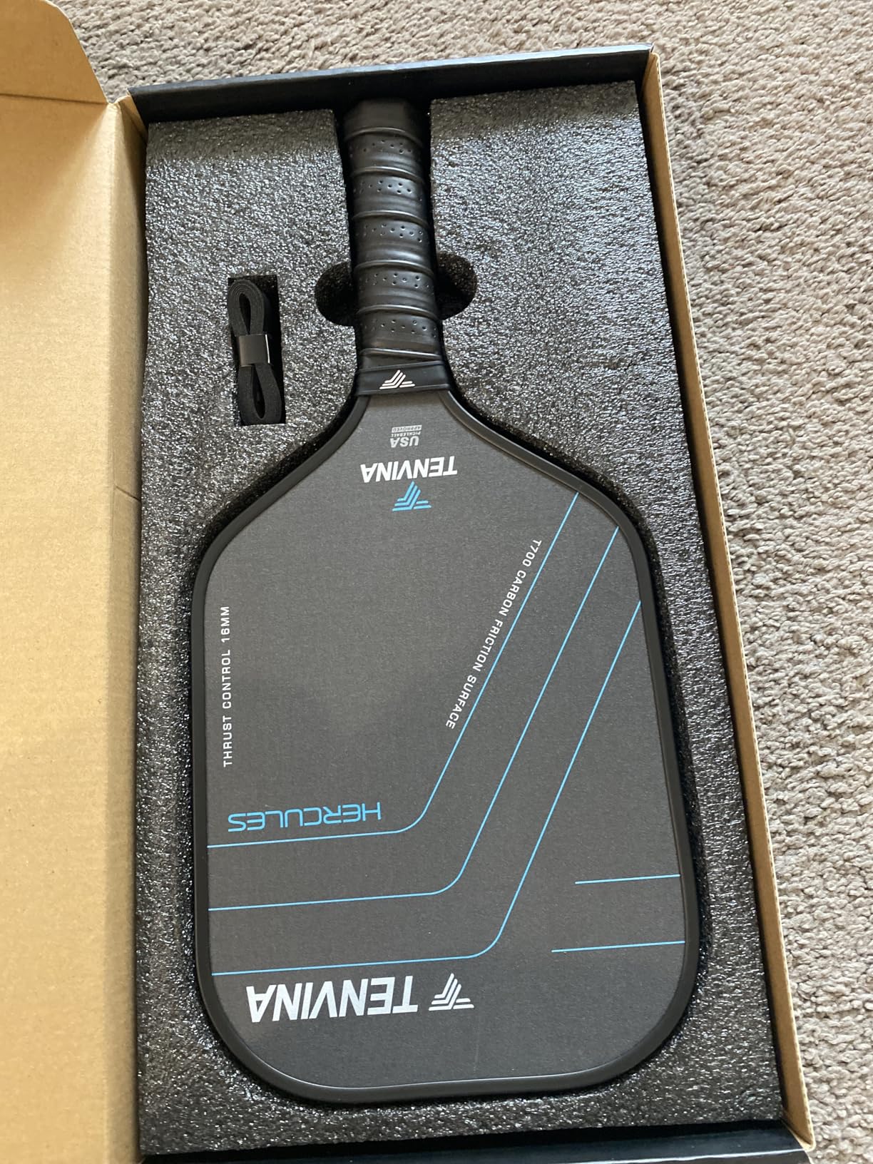 TENVINA Pickleball Paddles, Multi-Layer T700SC Textured Carbon Fiber Pickleball Paddle, Pickle Ball Paddle with Strong Spin & Power Surface, 4-Types of Shapes and Thicknesses, USAPA Approved customer photo 2