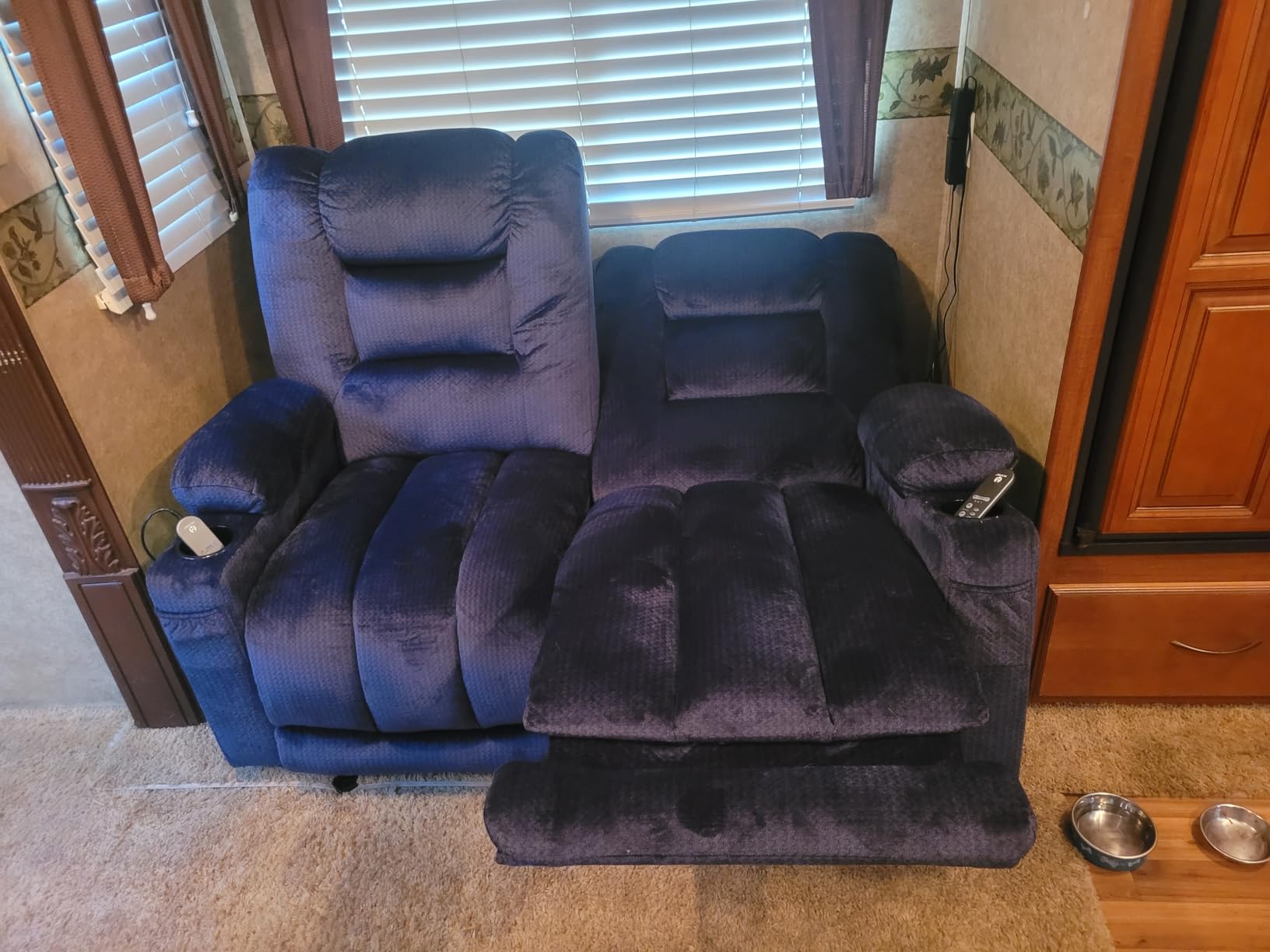 MCombo Zero Gravity Power Reclining Sofa with Heat and Vibration Massage, 3 Seater Reclining Couch with USB Ports, Cup Holders for Living Room, Fabric PR648SET (Beige) customer photo 2