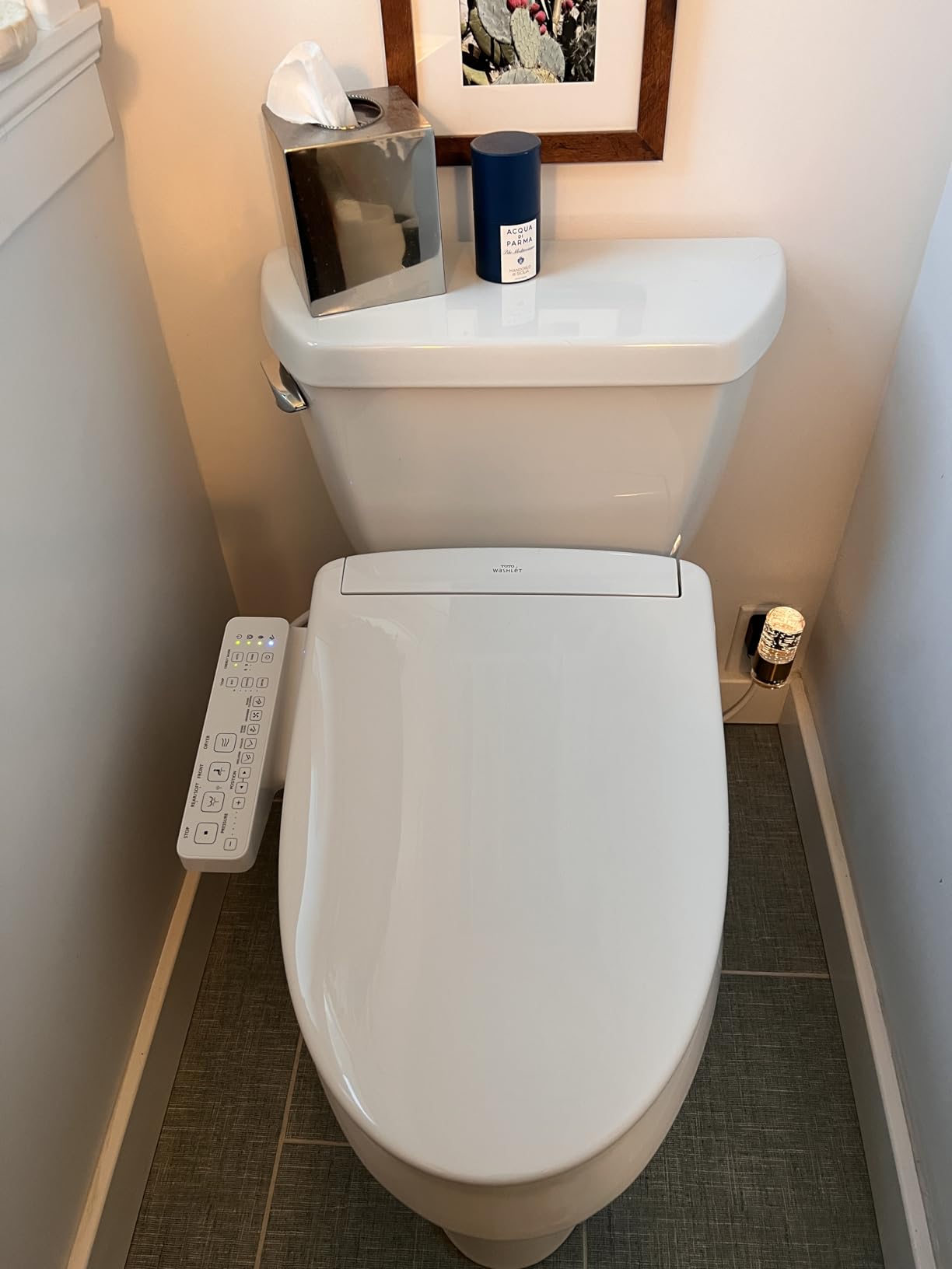 TOTO WASHLET S2 Electronic Bidet Toilet Seat with Instantaneous Water Heating, PREMIST and EWATER+ Wand Cleaning, Elongated, Cotton White customer photo 2