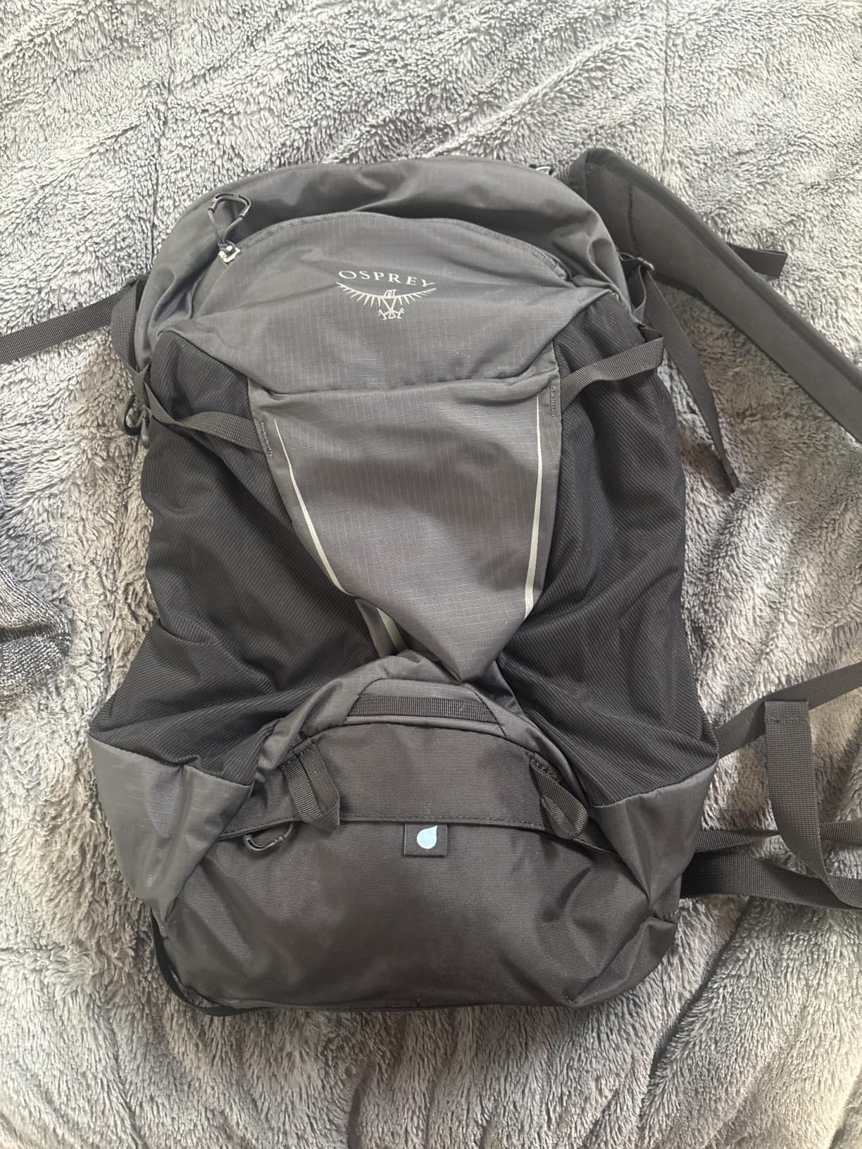 Osprey Hikelite 18L Durable Hiking Backpack - Travel Daypack with Rain Cover for Men and Women, Tungsten Yellow customer photo 2