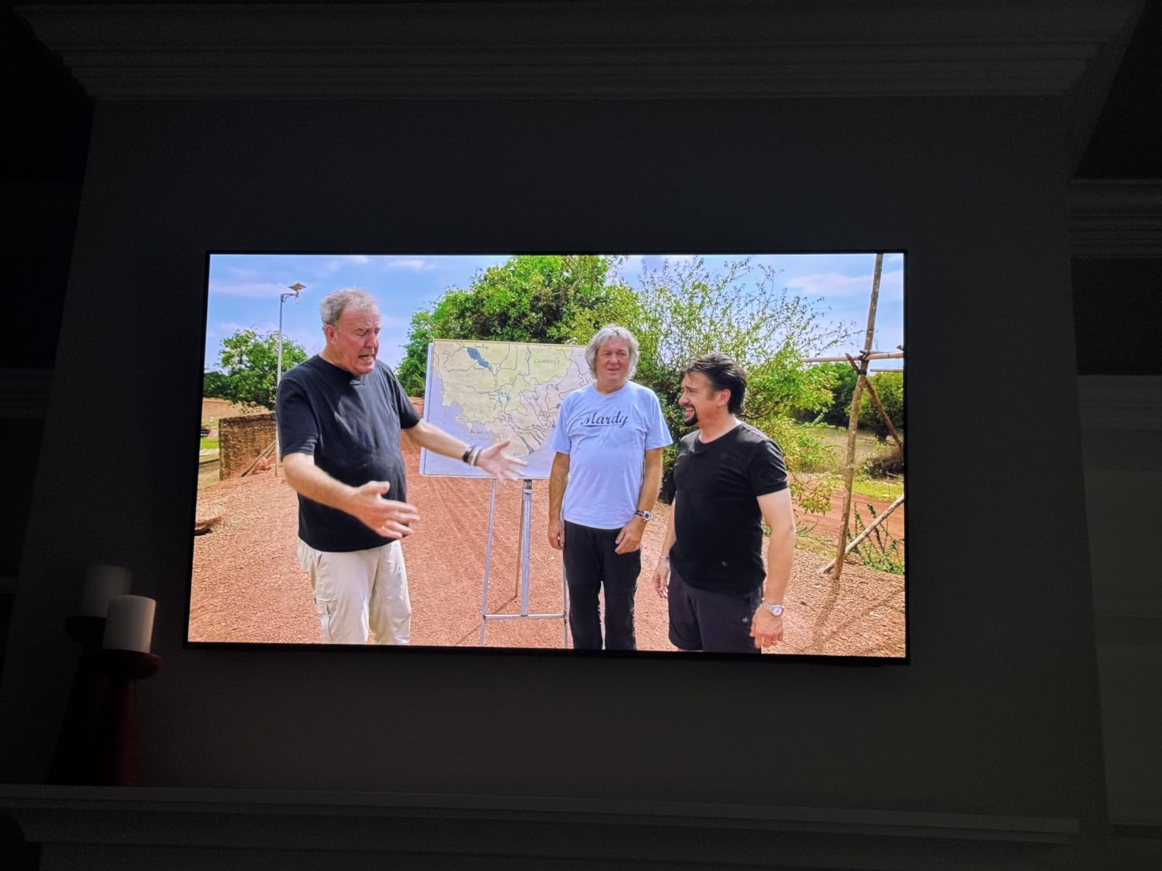 Samsung 77-Inch Class OLED S84F Series Samsung Vision AI Smart TV (2025 Model, 77S84F) NQ4 AI Gen2 Processor, 4K AI Upscaling, OLED HDR, Pantone Validated, Motion Xcelerator 120Hz customer photo 1