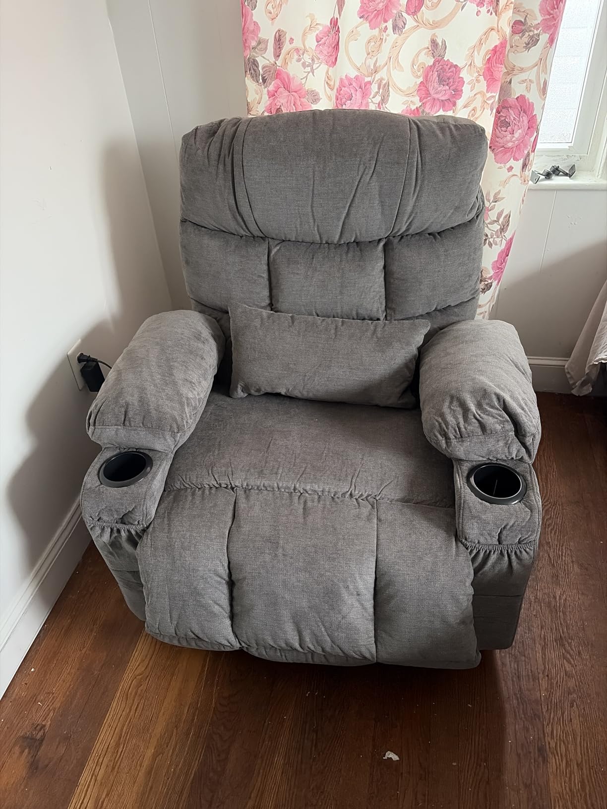 MAHOMICO Power Lift Recliner Chair for Elderly with Vibration Massage and Lumbar Heating, Electric Lift Recliner Single Sofa with Side Pocket, Two Cup Holders and USB Charge Port for Living Room customer photo 2