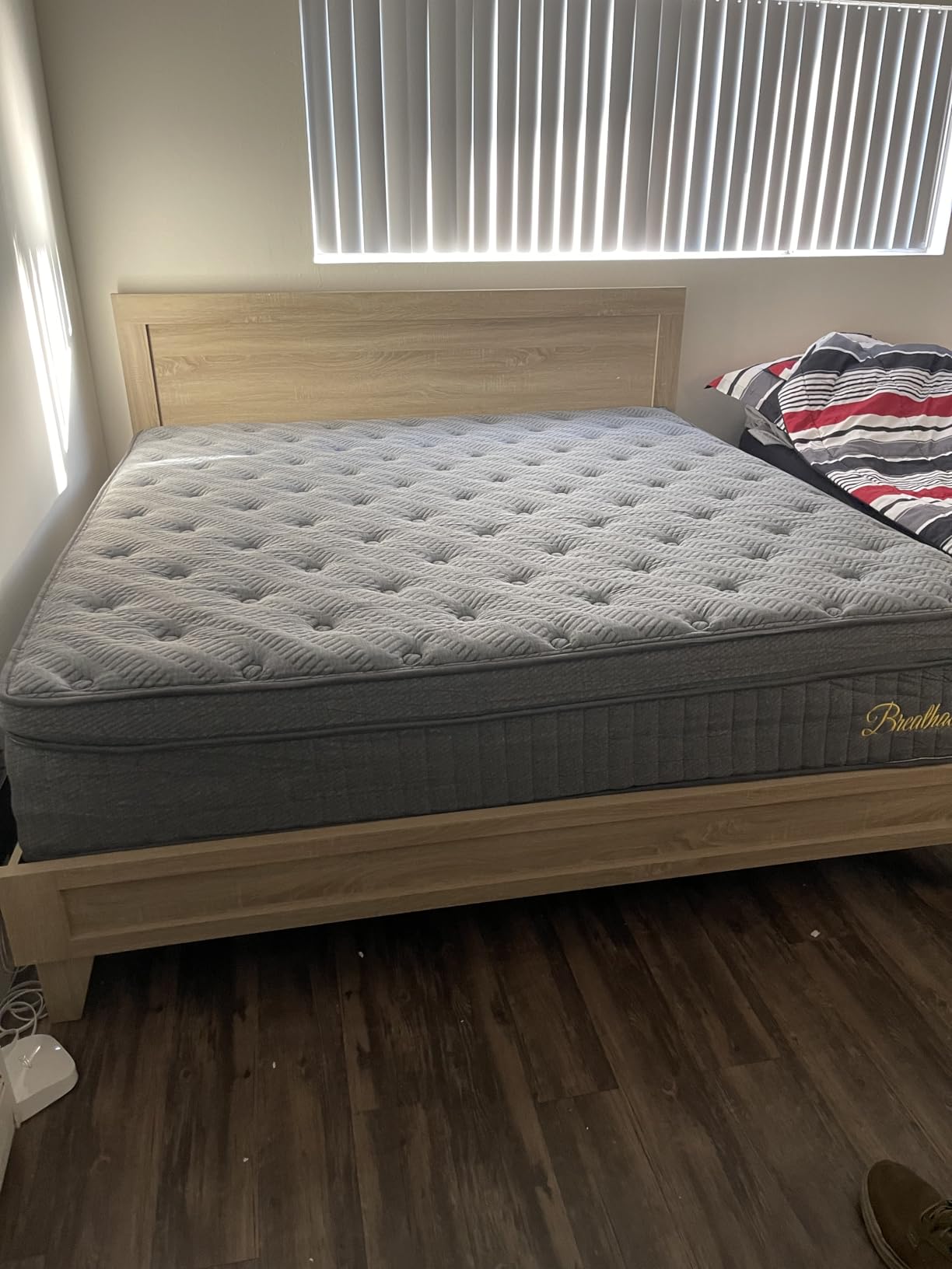 inight Queen Mattress - 12 Inch Medium Plush Hybrid, 7-Zone Pocket Springs & Cloud Foam, Pressure Relief for Side Sleepers, Supports Lightweight Sleepers Under 130 lbs, Fiberglass-Free customer photo 1