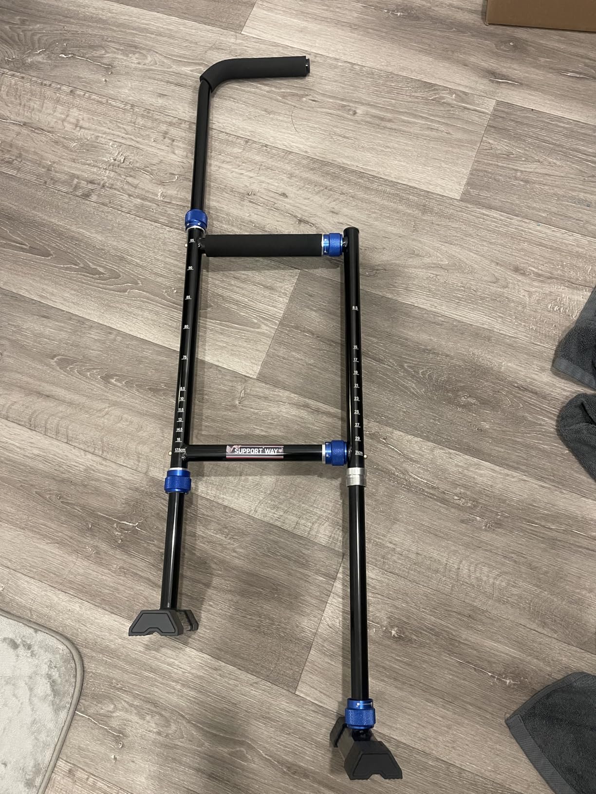 Upgrade 2-in-1 Assist Cane for Seniors, Both Stair Assist Cane and Standing Aid for Couch, Widening Anti Slip Base, Adjustable Height, Ultra Sturdy Bracket for Steps, Bathroom, Bedside customer photo 2