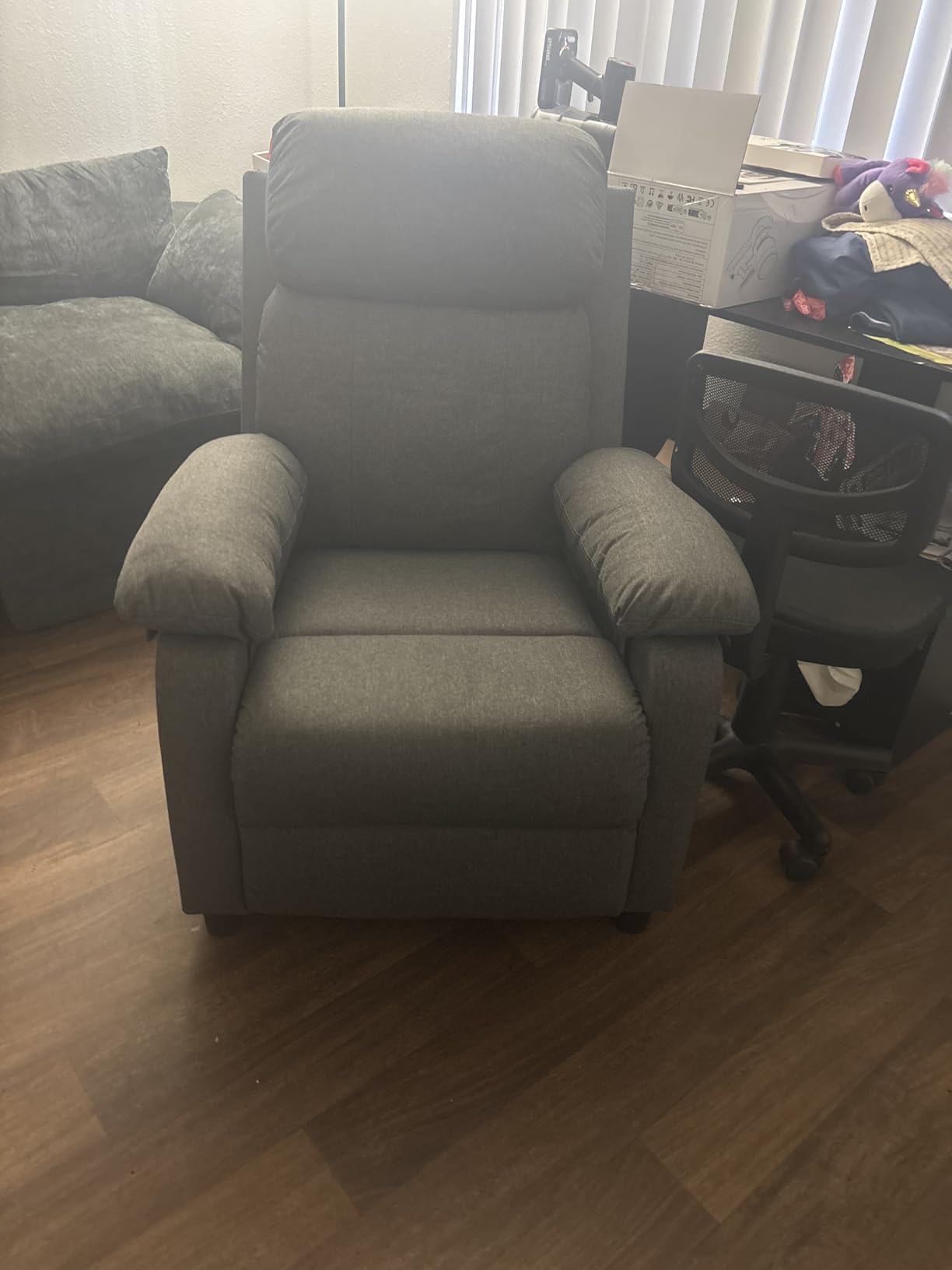 Korser Recliner Chair, Padded Deep Seat Reading Chair with Side Pockets, Small Recliners for Small Spaces (Linen) customer photo 1