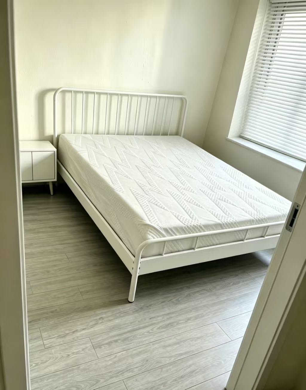 Avenco Queen Mattresses, 10 Inch Queen Size Mattress with Gel Memory Foam for Cool Night & Pressure Relief, Bed Mattress in a Box Medium Soft Plush Feel Colchones with Motion Isolating customer photo 2