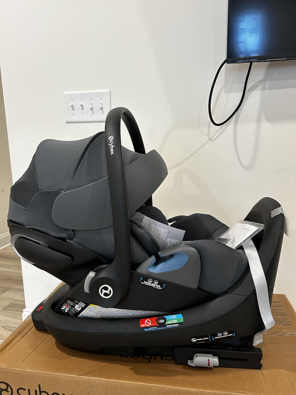CYBEX Cloud G Pro Comfort Extend Infant Car Seat - Moon Black customer photo 1