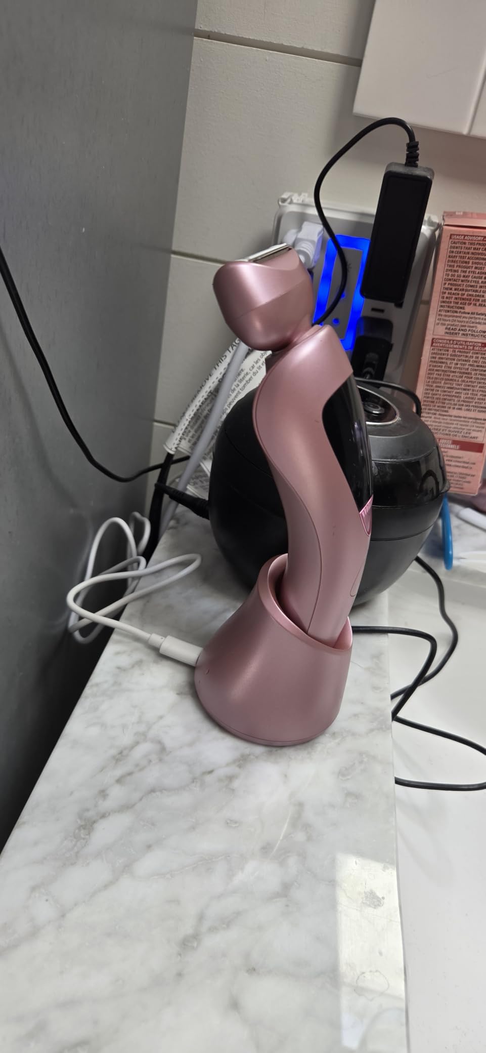 Cordless Electric Razors for Women: Rechargeable Painless Bikini Trimmer for Body Hair - IPX7 Waterproof Shaver with LED Display for Face/Underarm/Leg Light Pink Upgraded customer photo 1