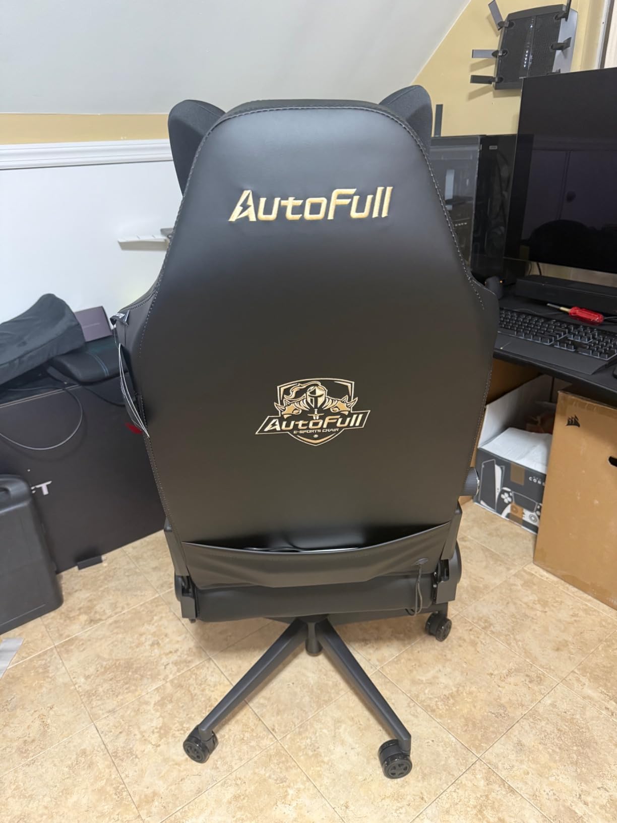 AutoFull M6 Ergonomic Gaming Chair with 3rd-Gen Dynamic Lumbar Support, Lumbar & Leg Massage, Ventilated & Heated Seat, 360-Degree Mechanical Armrests, Retractable Footrest (Black) customer photo 2