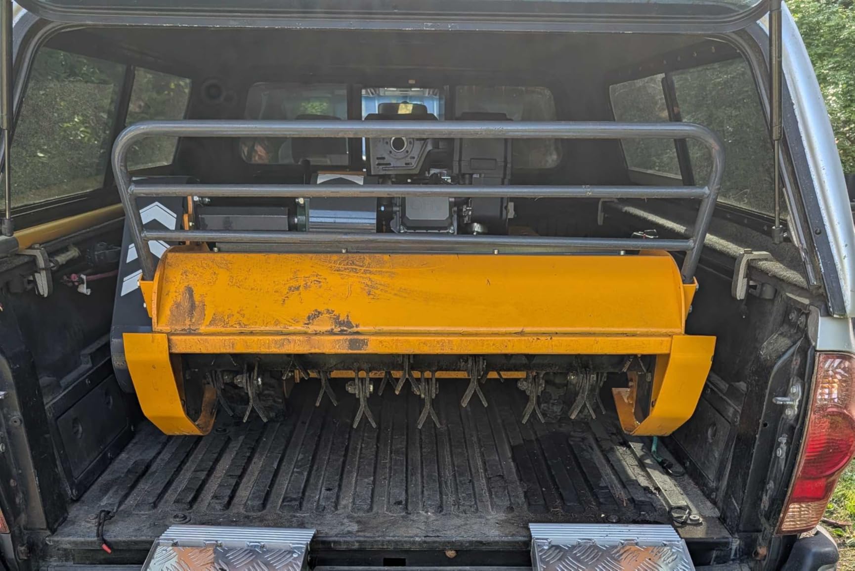 Remote Control Flail Mower with 459cc High-Power Engine, 39.4