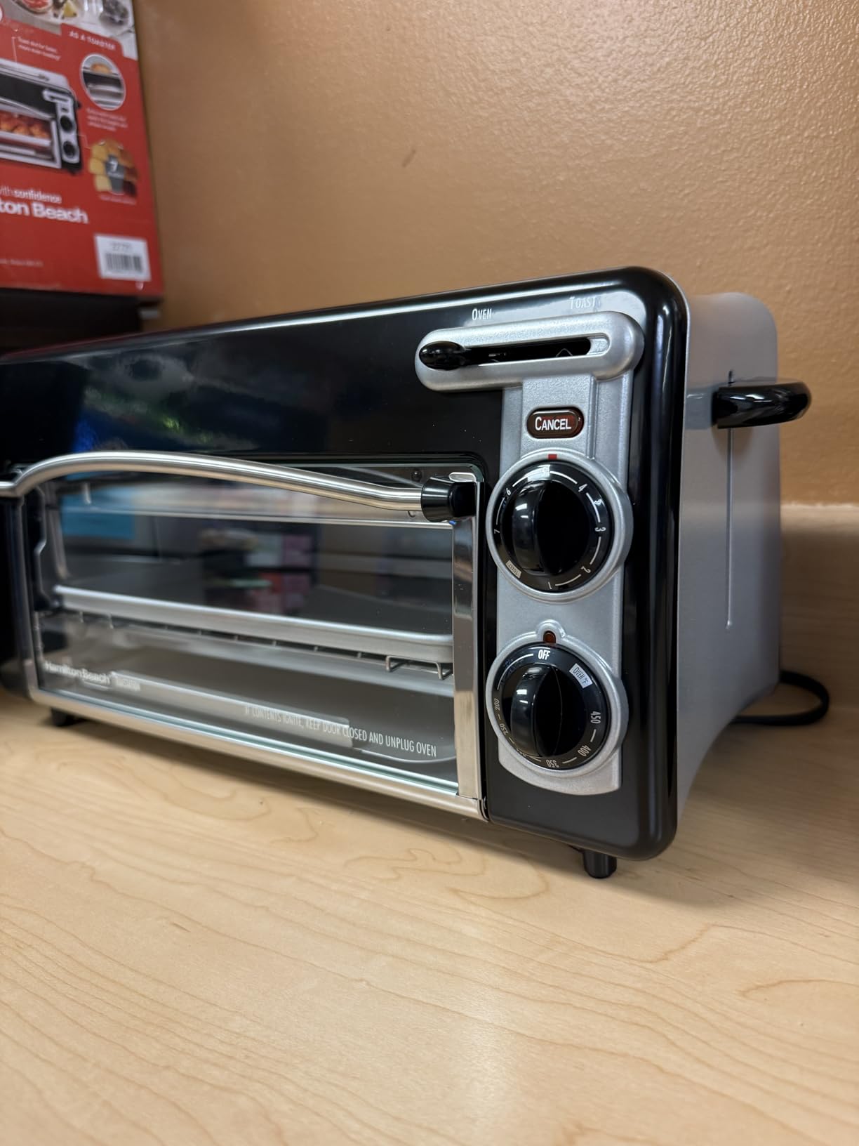 Hamilton Beach Versatile 2-in-1 Countertop Toaster Oven & Long Slot 2 Slice Toaster for Toasting & Baking, Automatic Shut Off, Shade Selector, Temperature Control, Compact Retro Design, Black (22725) customer photo 1