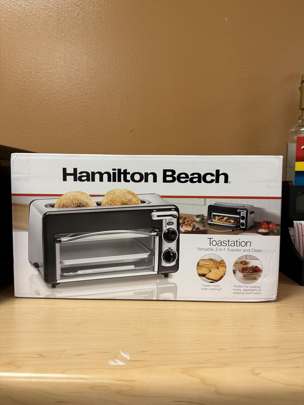 Hamilton Beach Versatile 2-in-1 Countertop Toaster Oven & Long Slot 2 Slice Toaster for Toasting & Baking, Automatic Shut Off, Shade Selector, Temperature Control, Compact Retro Design, Black (22725) customer photo 2