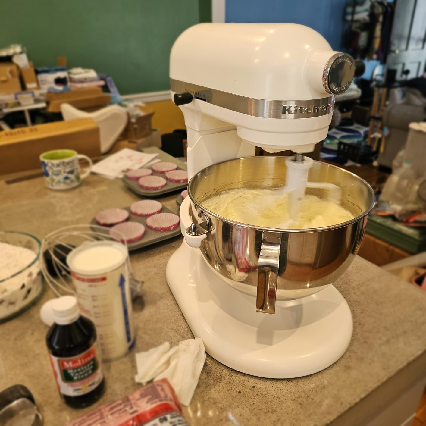 KitchenAid 5.5 Quart Bowl-Lift Stand Mixer with 11 Speeds KSM55SXXX, Porcelain White customer photo 1
