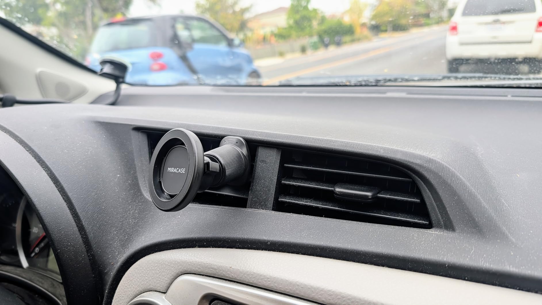 Miracase Car Phone Holder for Magsafe [Strong Magnets] Magnetic Phone Holders for Your Car, 360 Adjustable Air Vent Hands Free Cell Phone Mount Cradle Fit iPhone 17-12 & All Smartphones customer photo 1