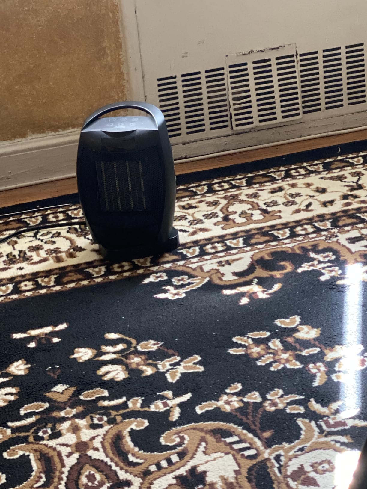 Portable Electric Heaters for Indoor Use - JNDRO 1500W PTC Ceramic Space Heater with Thermostat and Remote, Overheat and Tip-Over Protection, 70 Degree Oscillation, Quick Heating for Home, Office, Bedroom customer photo 1