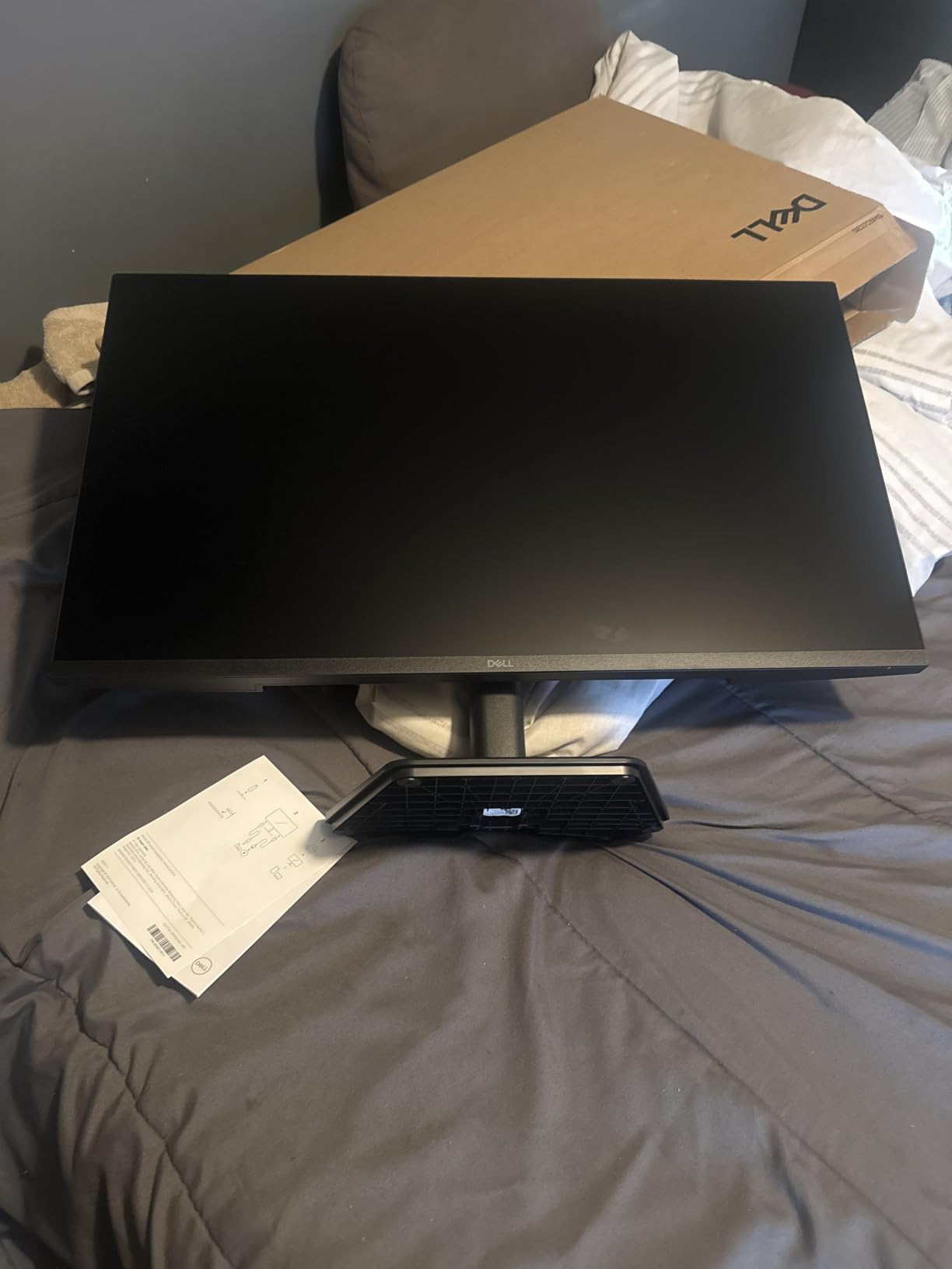 Dell 24 240Hz Gaming Monitor - SE2426HG - 23.8-inch FHD (1920x1080) 240Hz Display, in-Plane Switching (IPS) Technology, AMD FreeSync Premium, TUV 3-Star, 2X HDMI, DisplayPort 1.4, Tilt customer photo 2