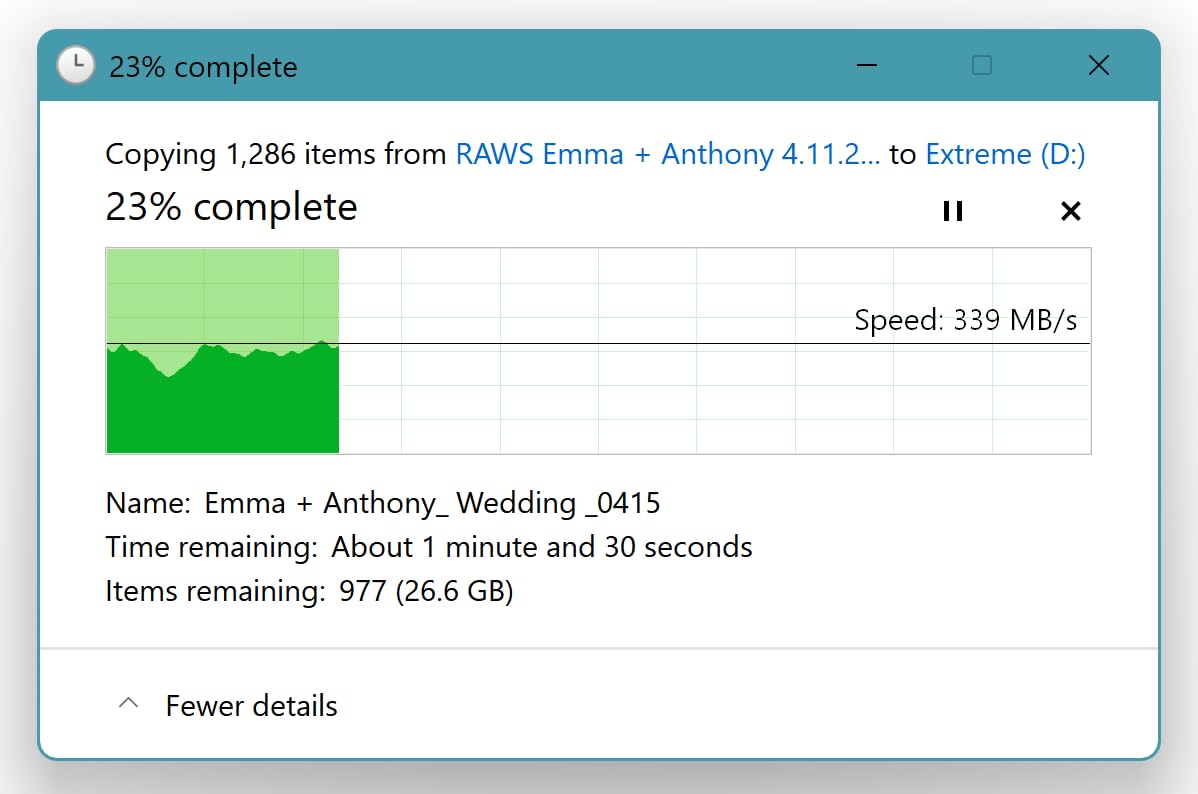 SANDISK 1TB Extreme Portable SSD (New Model) - Up to 2000MB/s Transfer Speeds, USB Type-C Connectivity, Reliable Durability (SDSSDE70-1T00-G25) customer photo 2