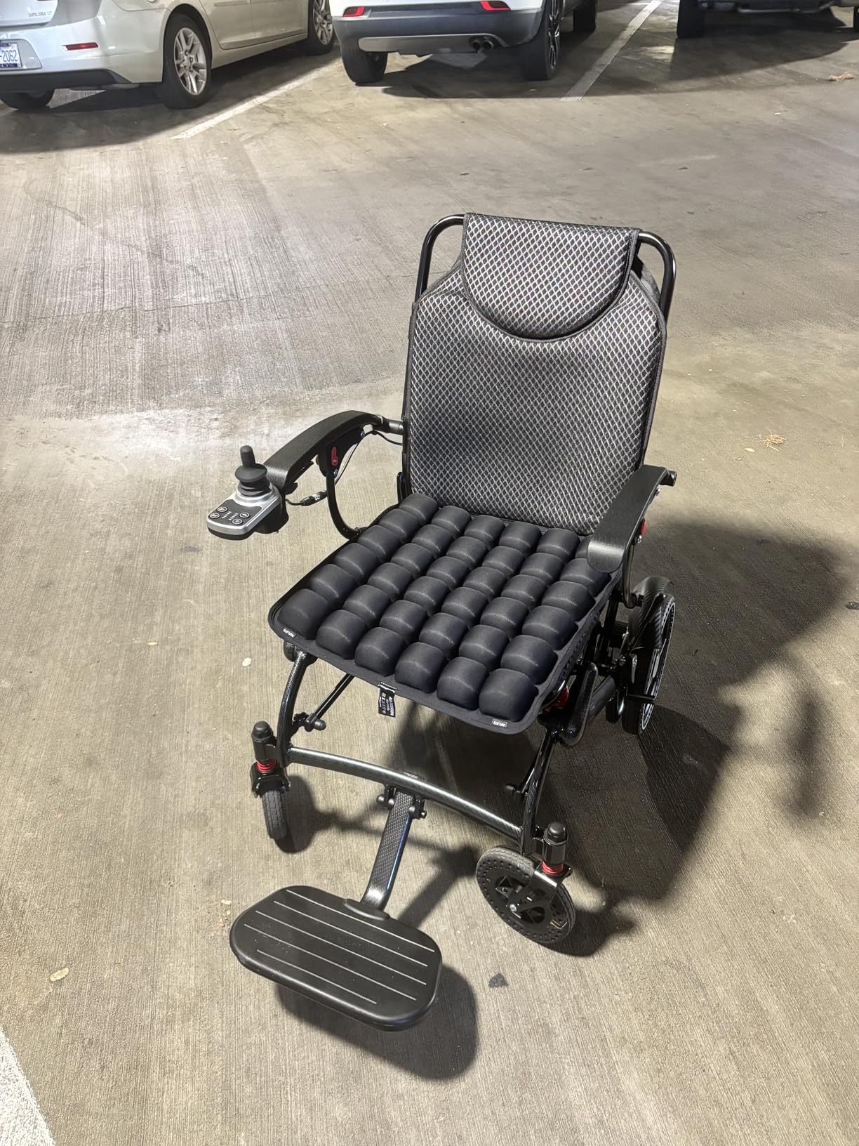 Electric Wheelchairs for Adults Foldable 36LBS Lightweight Frame, 15 Miles Range, 500W Brushless Motors with LED Light customer photo 2