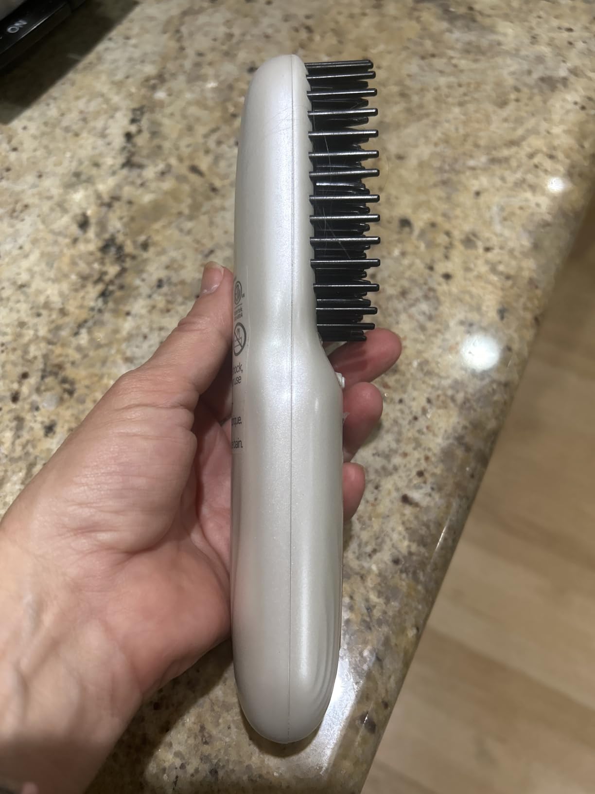 Dreame Silky Cordless Hair Straightening Comb, Rechargeable Ionic Straightener Brush for Women, 2Billion Ions, Fast Heating MCH & 7 Temp Settings Hot Comb, 5D Wide-Bristle Design, Mini Travel Size customer photo 1