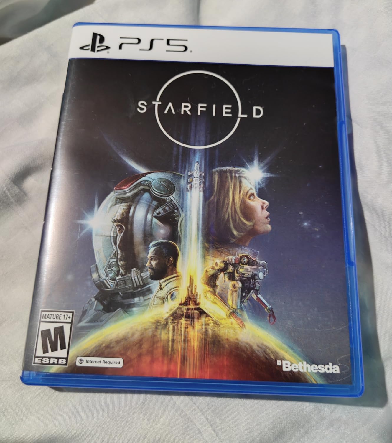 Starfield - Standard Edition - PlayStation 5 customer photo 1