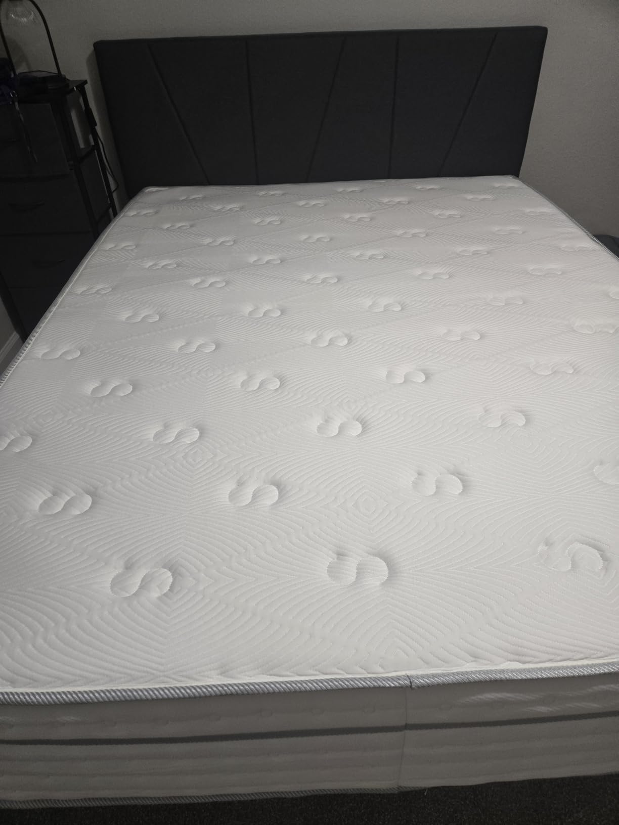 BedStory Medium Firm Queen Mattress 12 Inch, Hybrid Queen Size Mattress in a Box, Back Pain Relief, Luxury Pocket Spring Mattress, Fiberglass-Free, 365-Night-Trial, 10 Year Warranty customer photo 1