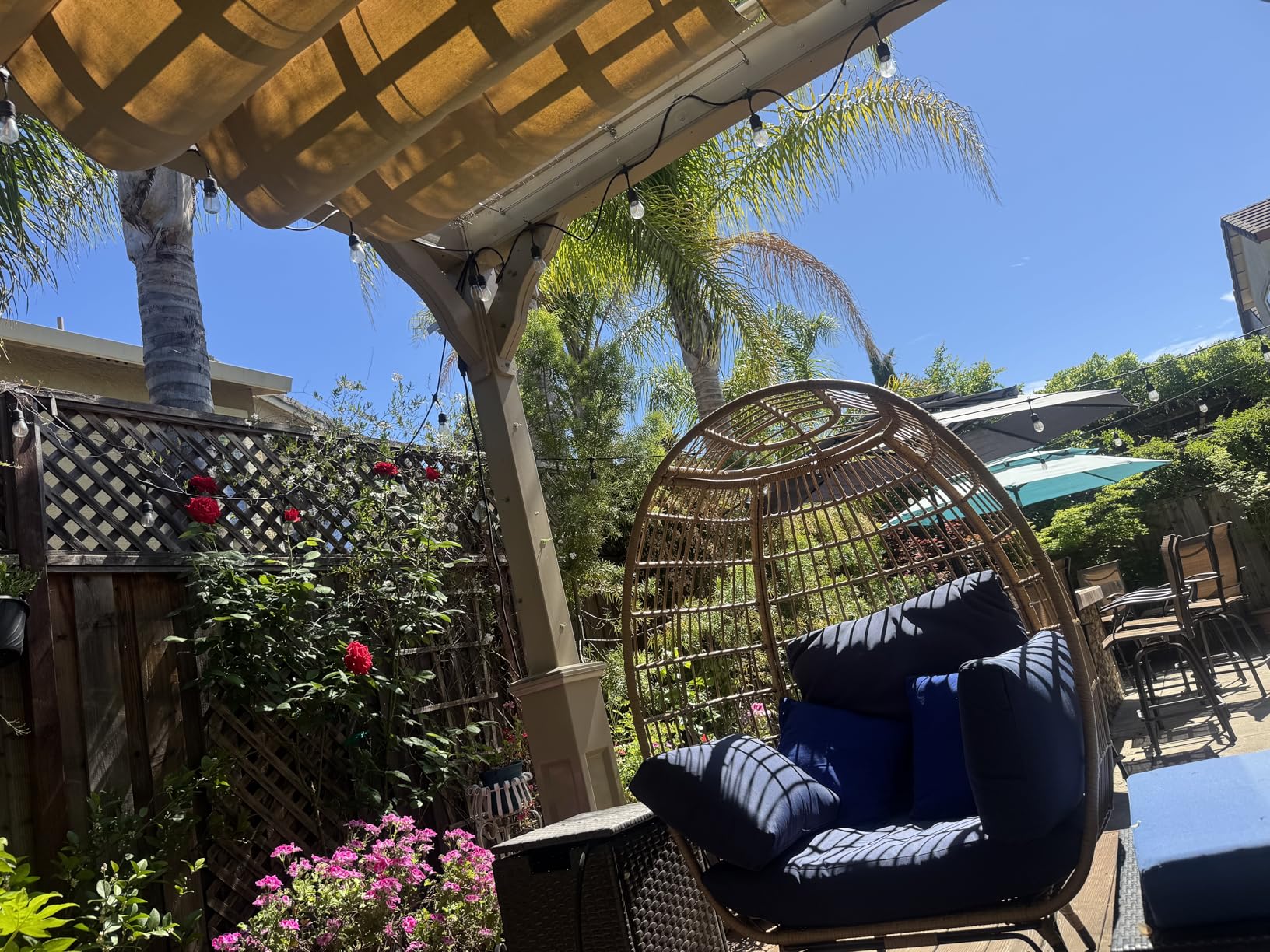Best Choice Products Wicker Egg Chair, Oversized Indoor Outdoor Lounger for Patio, Backyard, Living Room w/ 4 Cushions, Steel Frame, 440lb Capacity - Black/Black customer photo 2