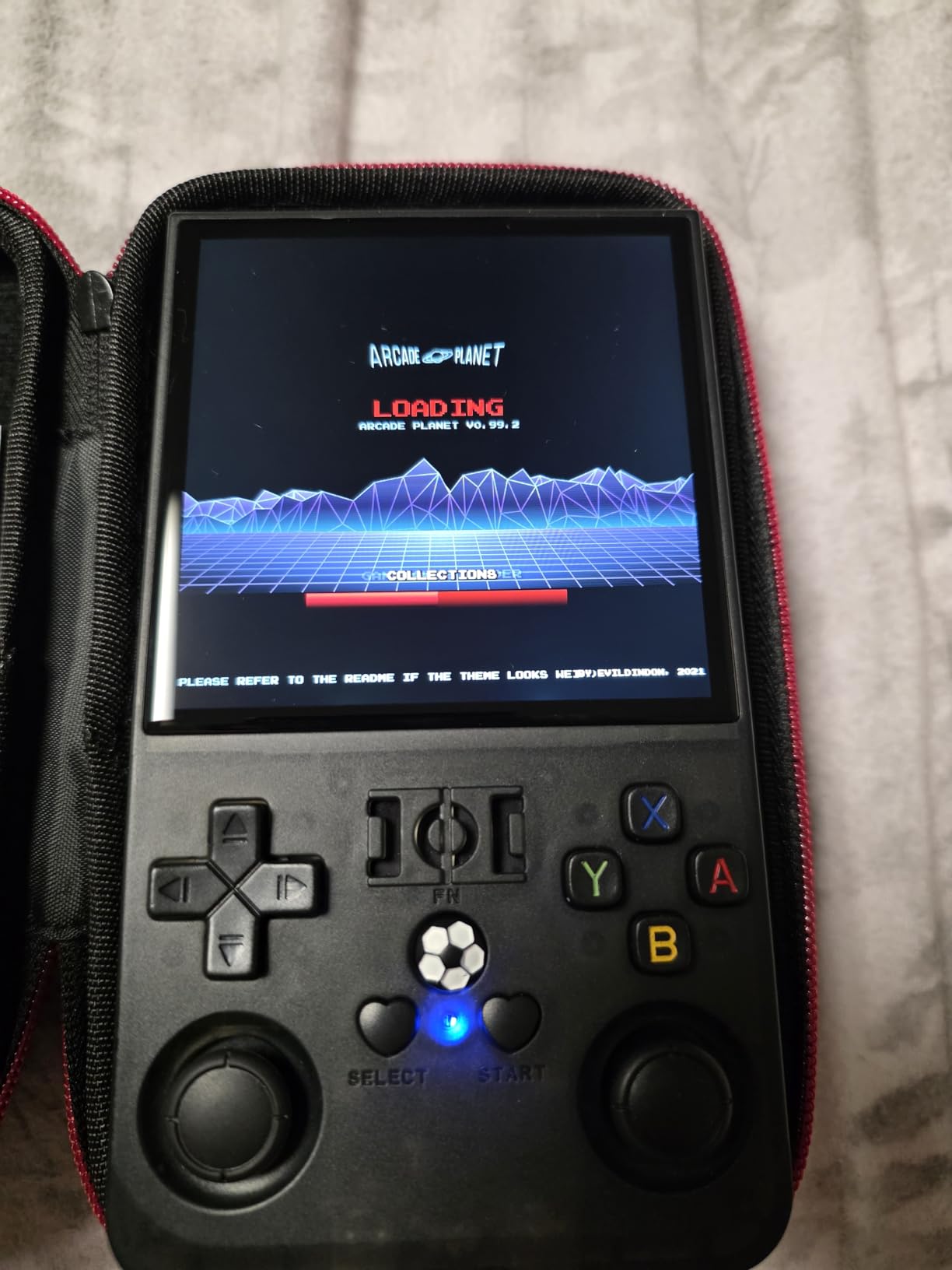 R36MAX Retro Gaming Console, Retro Handheld Games Console with 64GB TF Card, Open Source Linux System, 4.0 inch IPS HD Screen, 4000mAh Battery (Blue) customer photo 2
