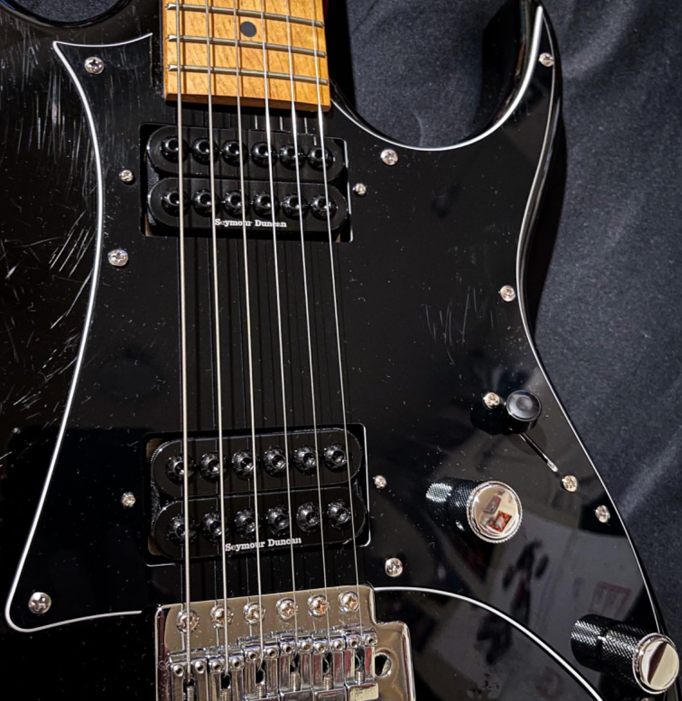 Seymour Duncan Invader - Bridge - Black - High Output Electric Guitar Pickup customer photo 2