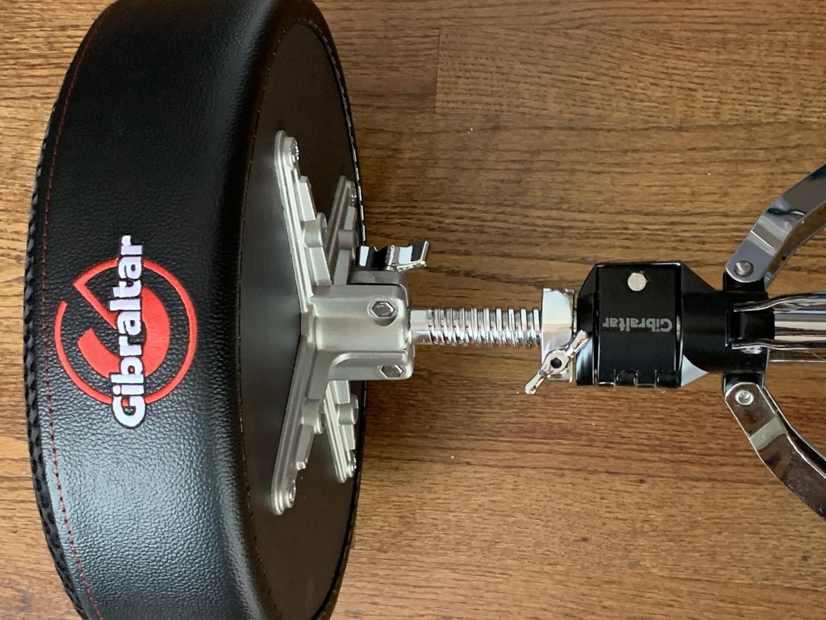 Gibraltar Drum Throne with Adjustable Height, Round Seat, Double-Braced Stool, Comfortable Cushion, Stable Tripod Base, Ideal for Practice, Studio, or Live Performance (9608) customer photo 2