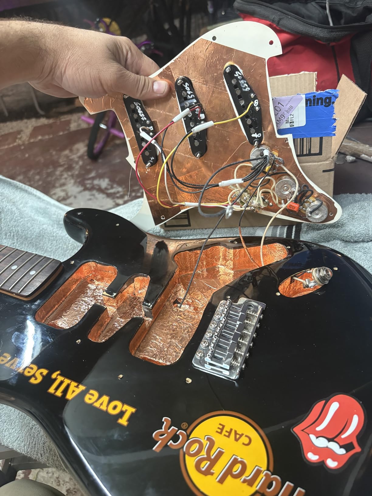 Fender Tex Mex Strat Pickup Set, Single Coil, Alnico 5 Magnets, Reverse Wound, Enhanced Output Warm Tone, 3 Piece customer photo 2