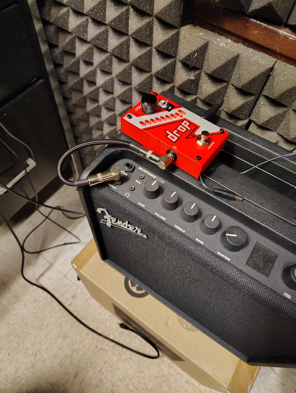 DigiTech DROP Compact Polyphonic Drop Tune Pitch Shift Pedal customer photo 1