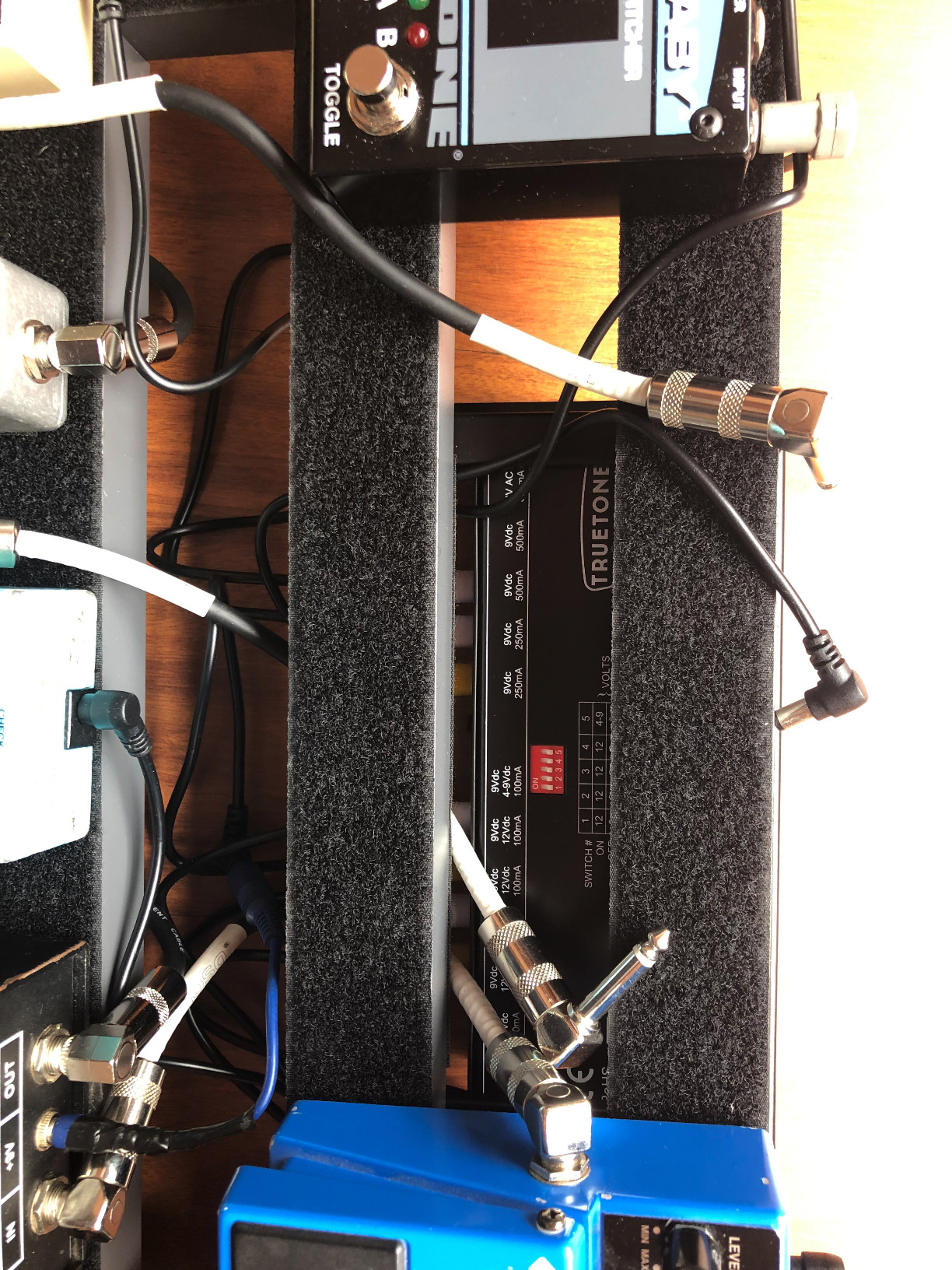 Truetone 1 SPOT Pro CS12 Guitar Pedal Power Supply with 12 Isolated Outputs, 9Vac 9Vdc 12V 18V variable voltage customer photo 2