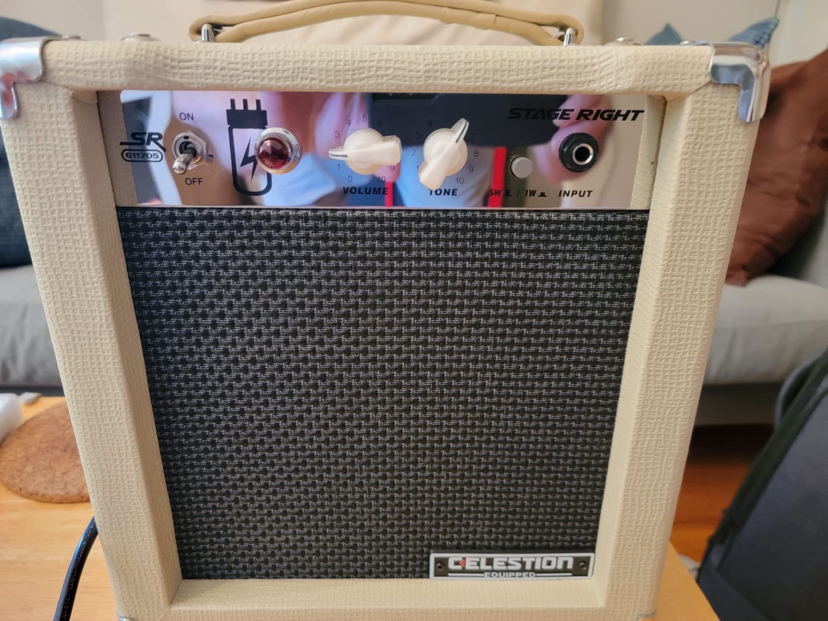 Monoprice 1x8 Guitar Combo Tube Amplifier with Celestion Super 8 Inch Speaker - Tan / Beige 5-Watt, 12AX7 Preamp, For All Electric Guitars - Stage Right Series customer photo 2