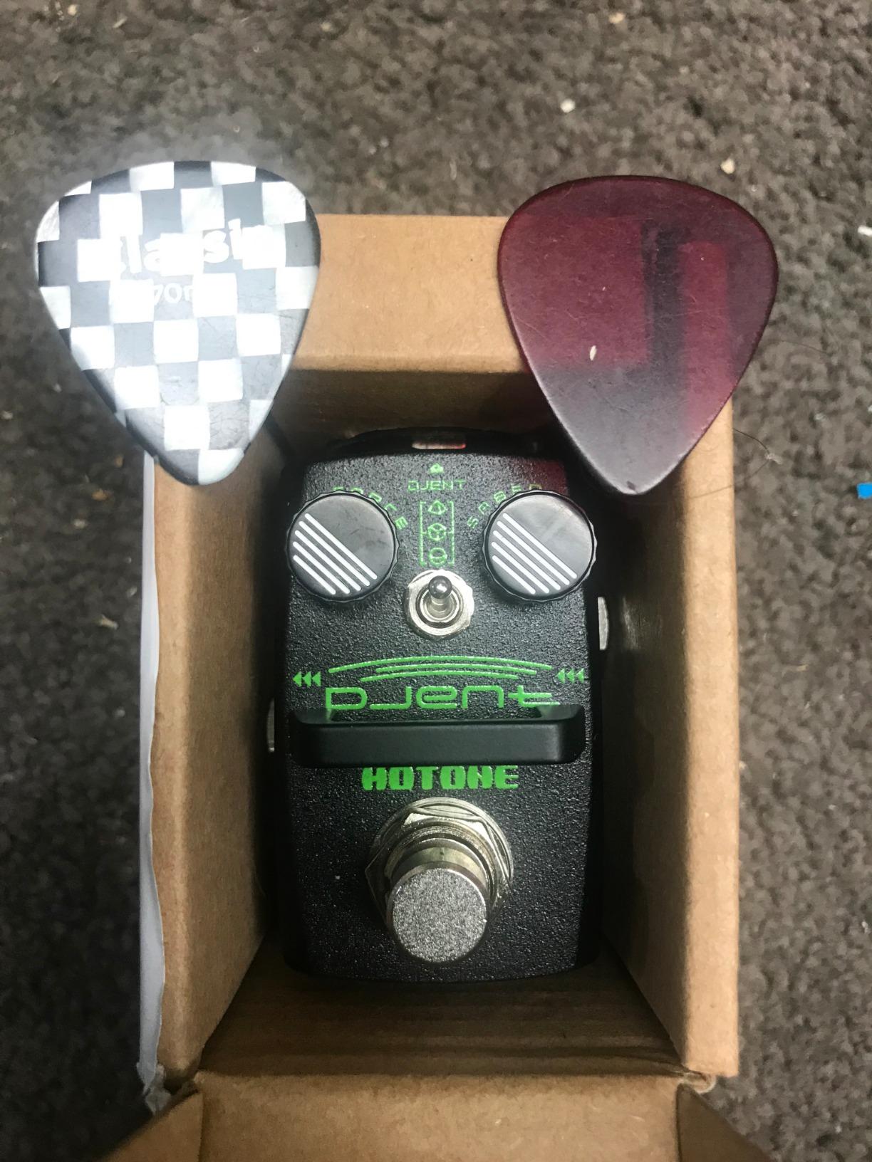 Hotone Skyline Harmony Digital Polyphonic Pitch Shift Shifter Guitar Bass Effects Pedal customer photo 1