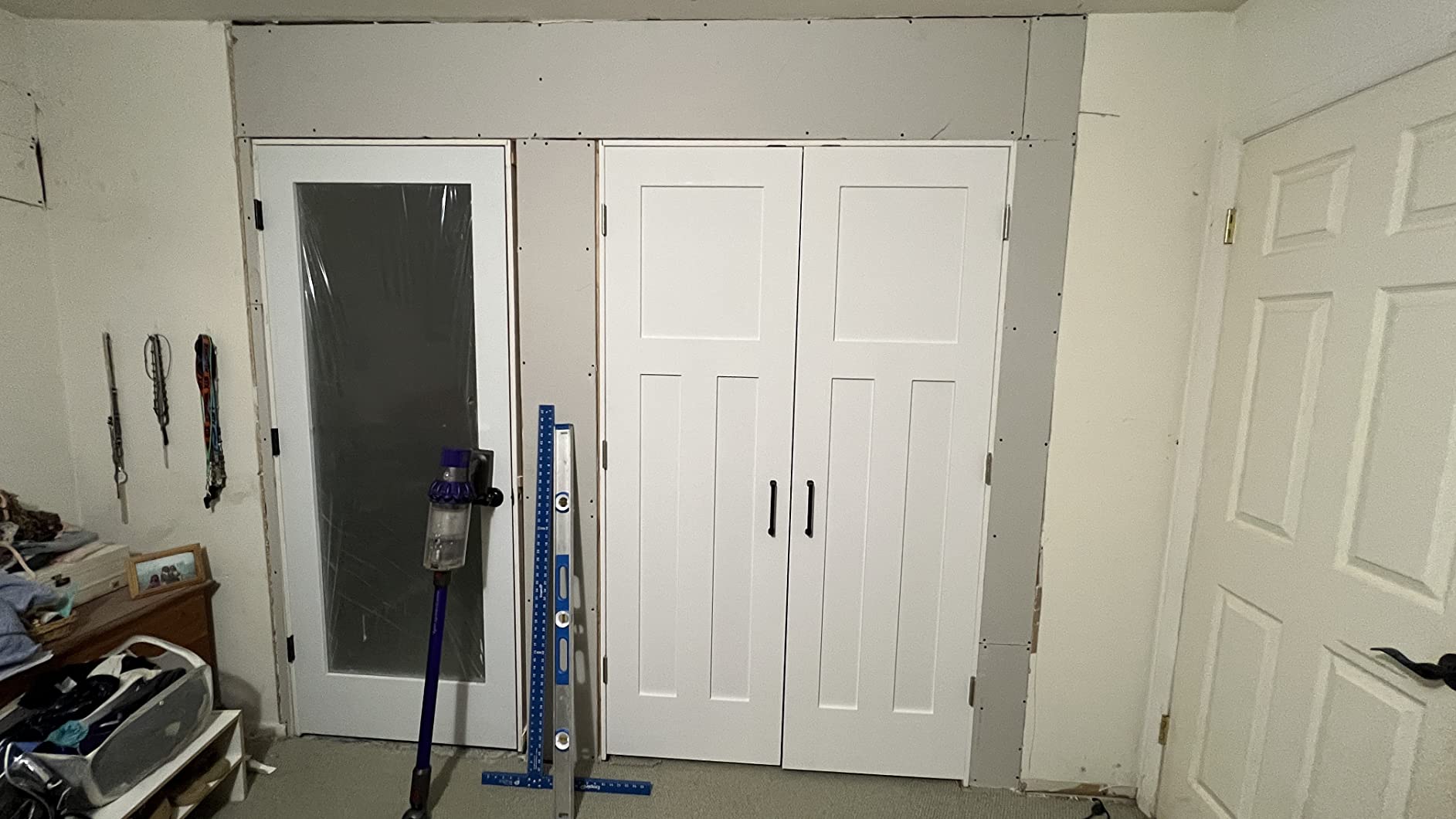 National Door Company ZZ09485R Solid Core Molded Craftsman 3-Panel, Right Hand Prehung Interior Door, 30