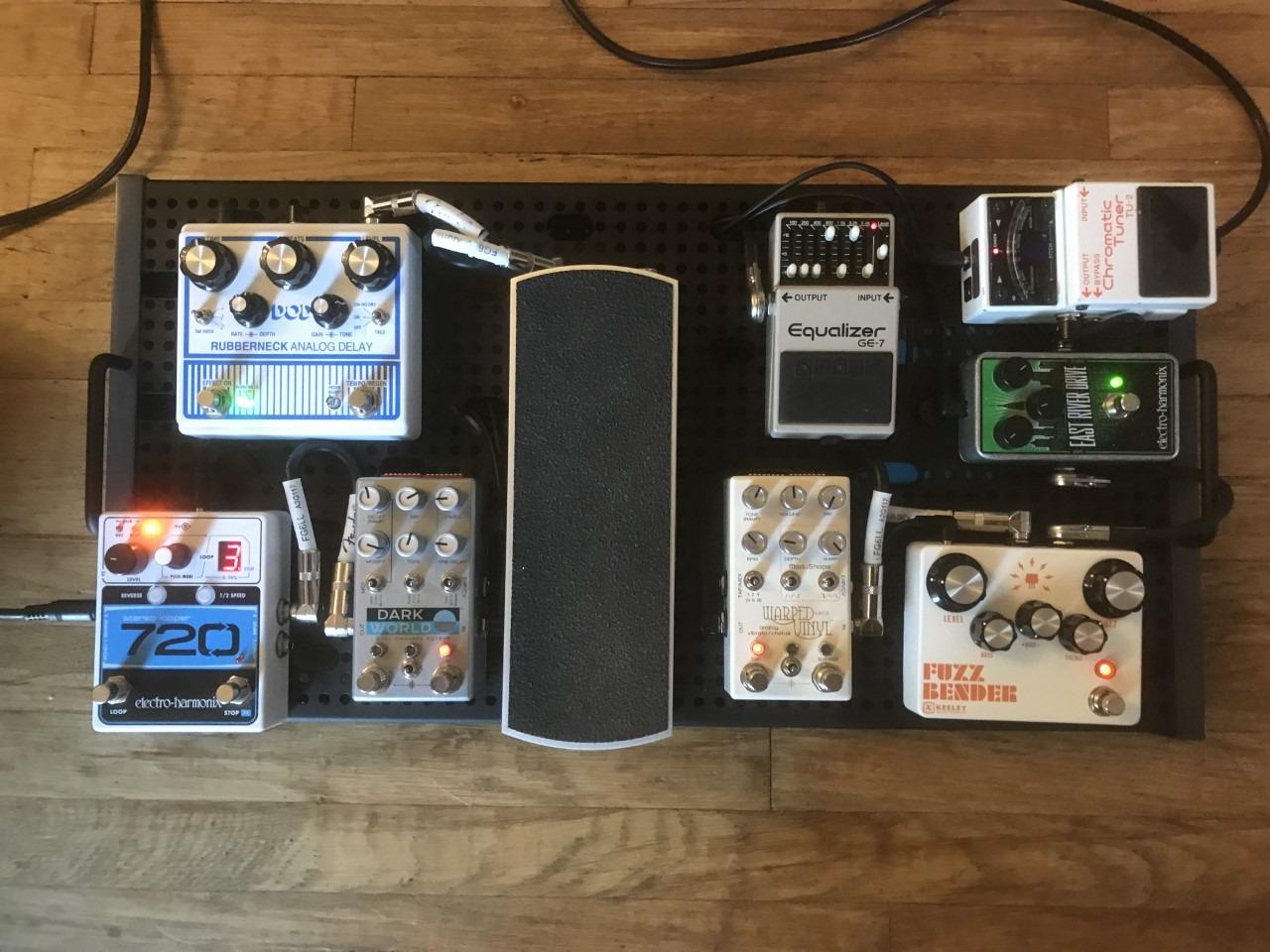 Keeley Dark Side Fuzz Mod Workstation Pedal, Black (KDark) customer photo 1